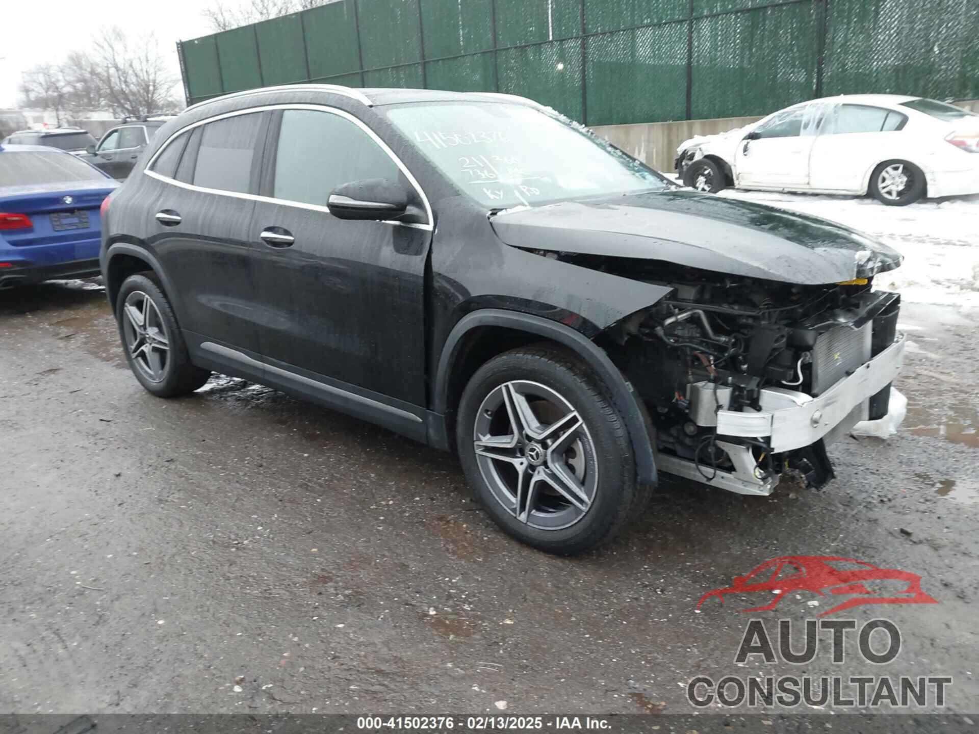 MERCEDES-BENZ GLA 250 2023 - W1N4N4HB4PJ467578
