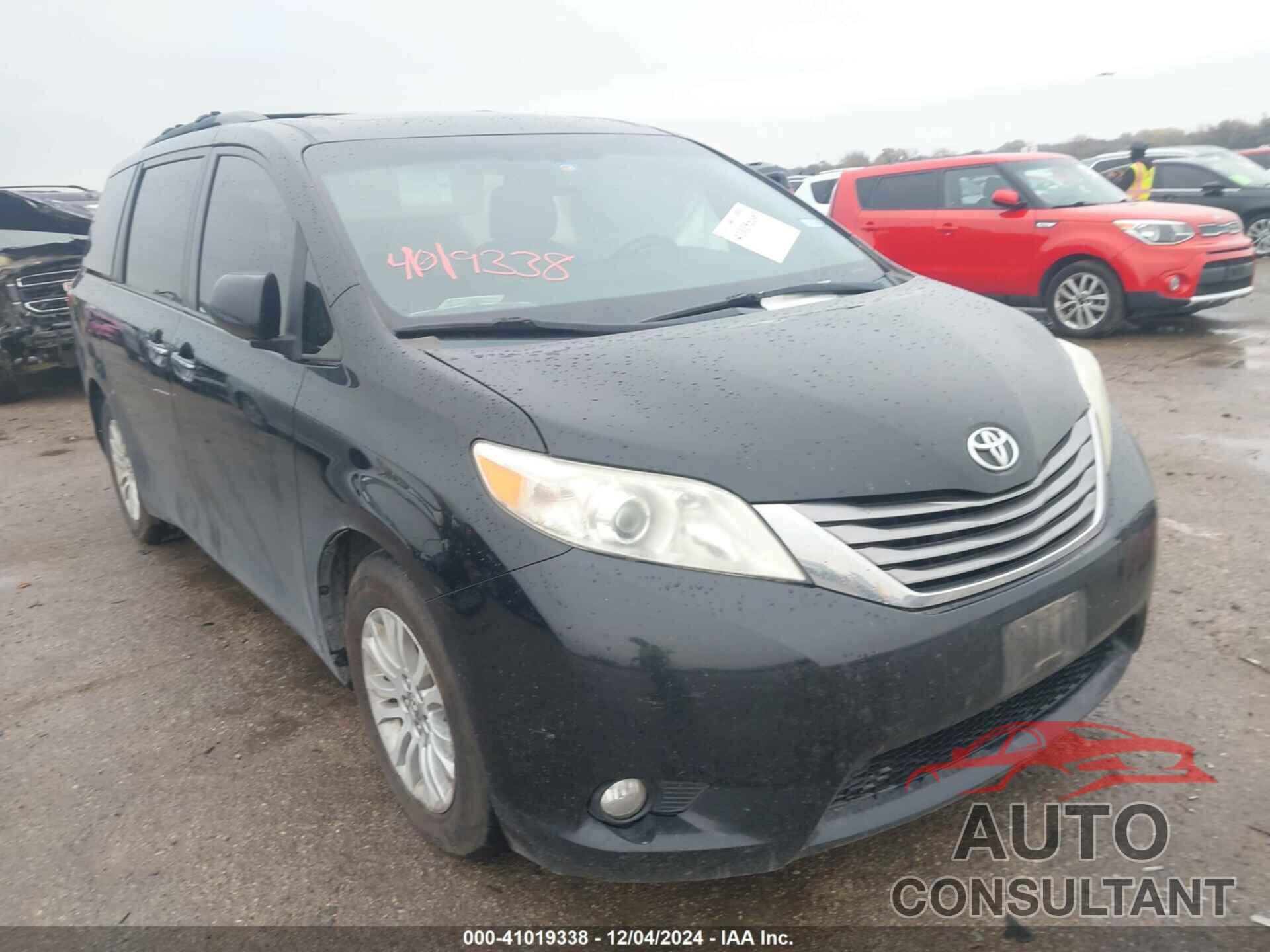 TOYOTA SIENNA 2015 - 5TDYK3DC1FS549232