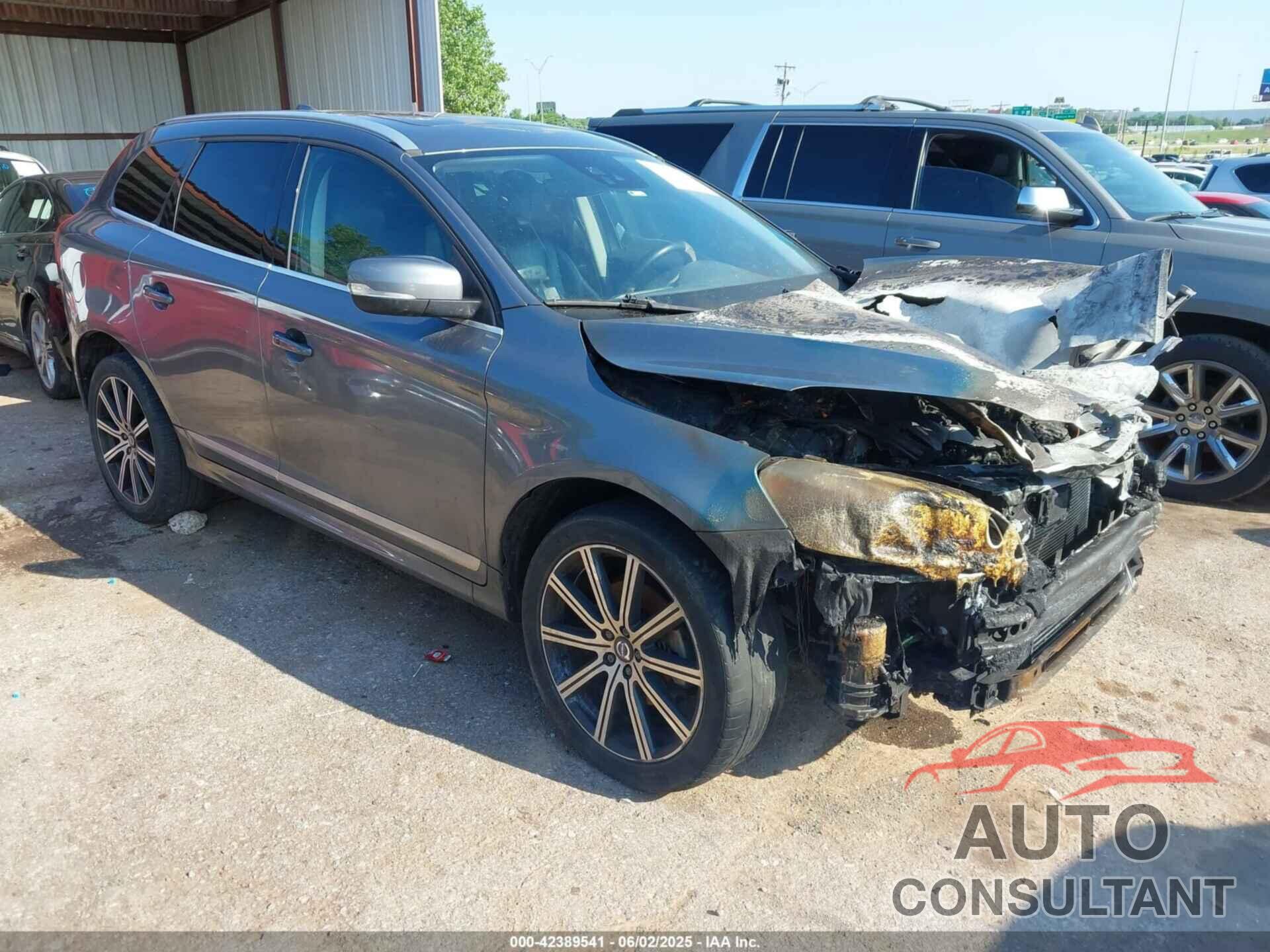 VOLVO XC60 2016 - YV440MDMXG2792045