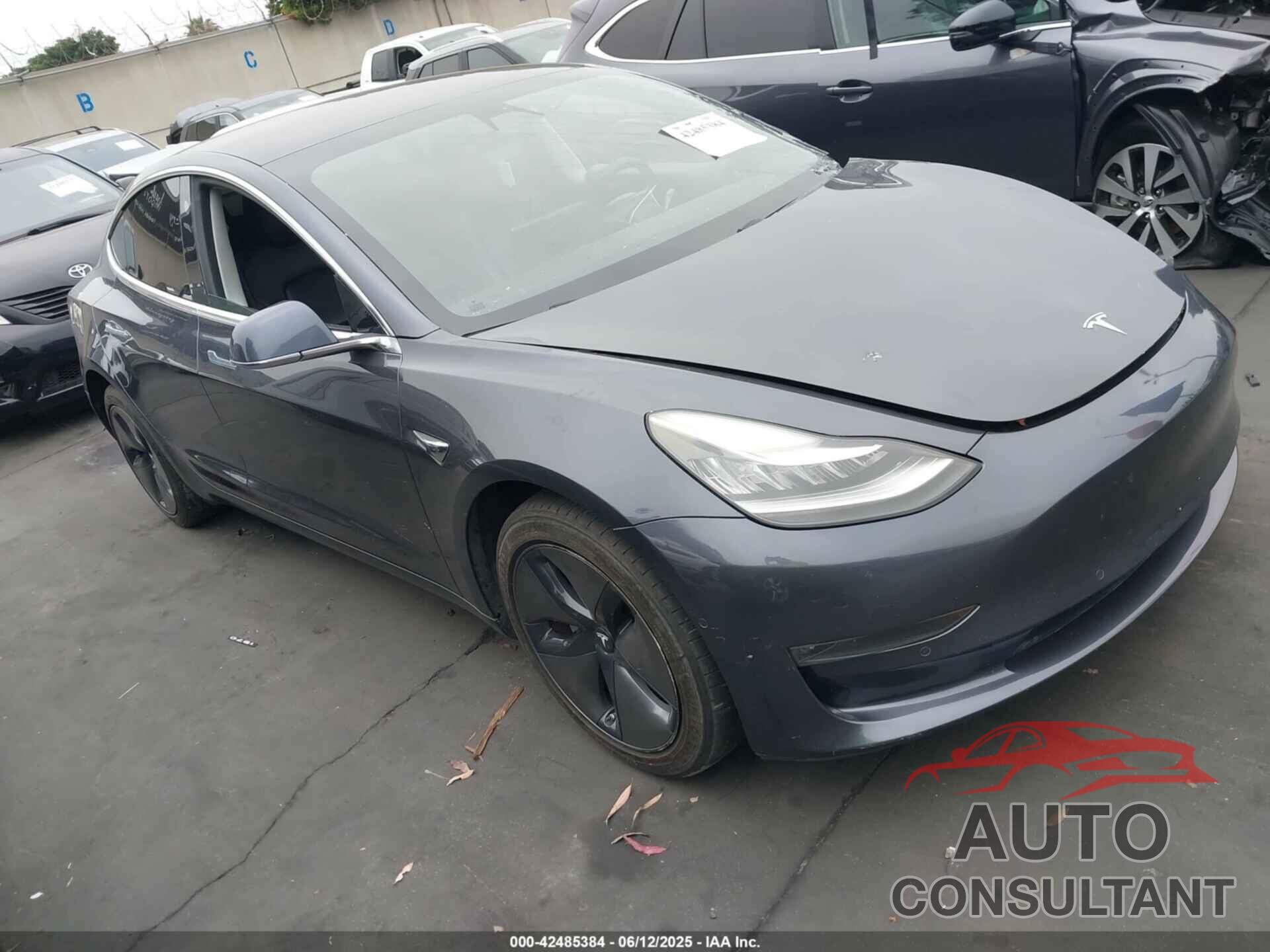 TESLA MODEL 3 2018 - 5YJ3E1EA1JF042198