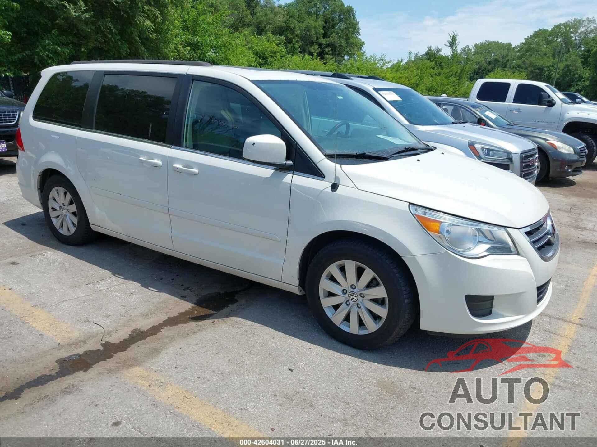 VOLKSWAGEN ROUTAN 2012 - 2C4RVACG6CR392502