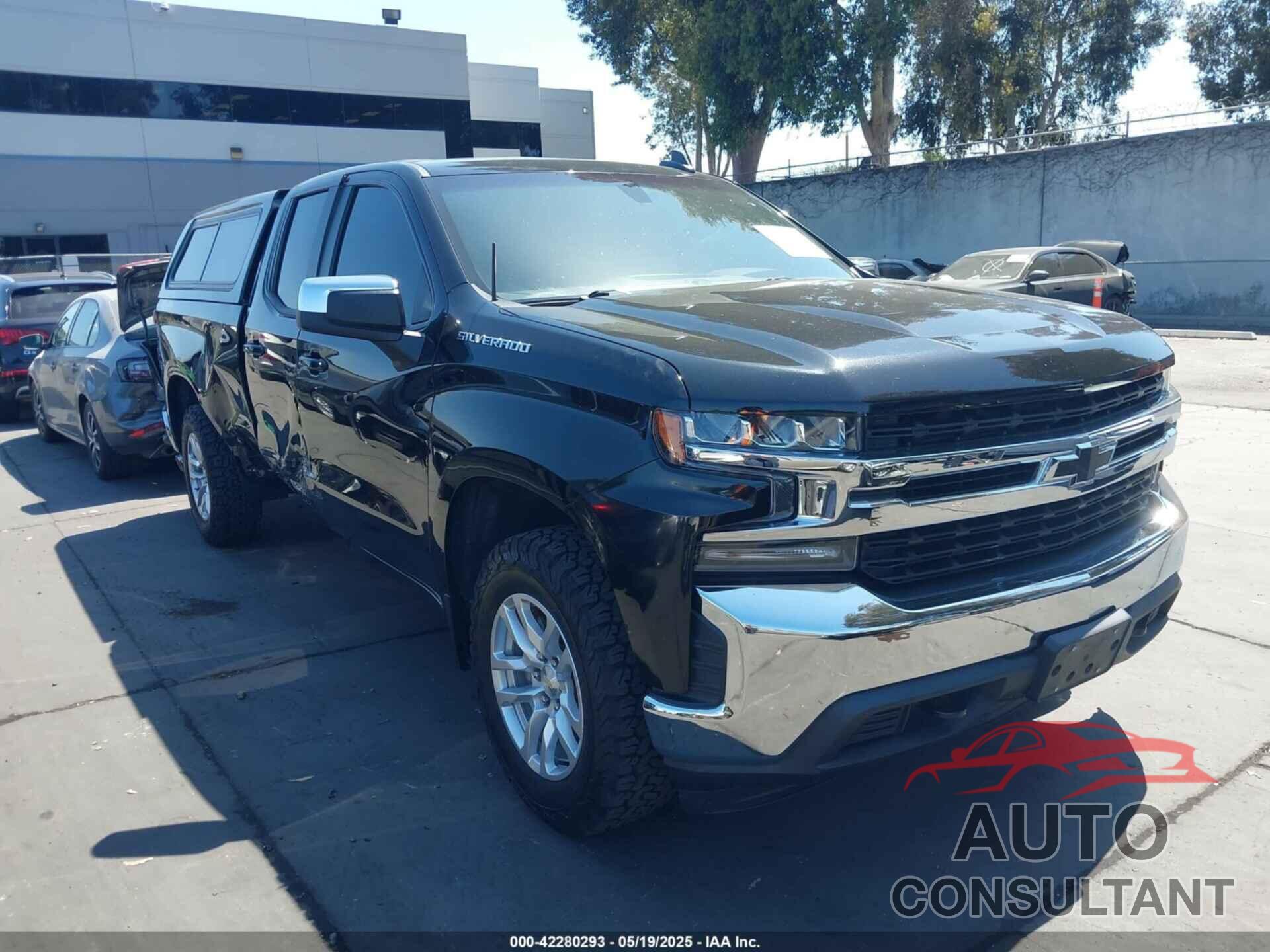 CHEVROLET SILVERADO 1500 2020 - 1GCRYDED6LZ174240