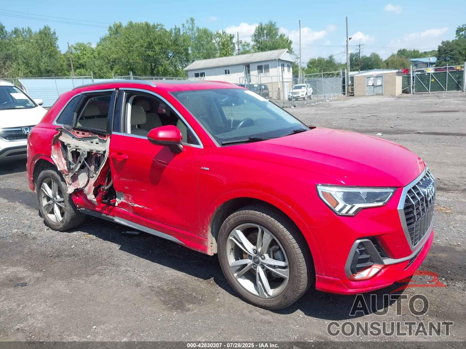 AUDI Q3 2023 - WA1DECF37P1087433