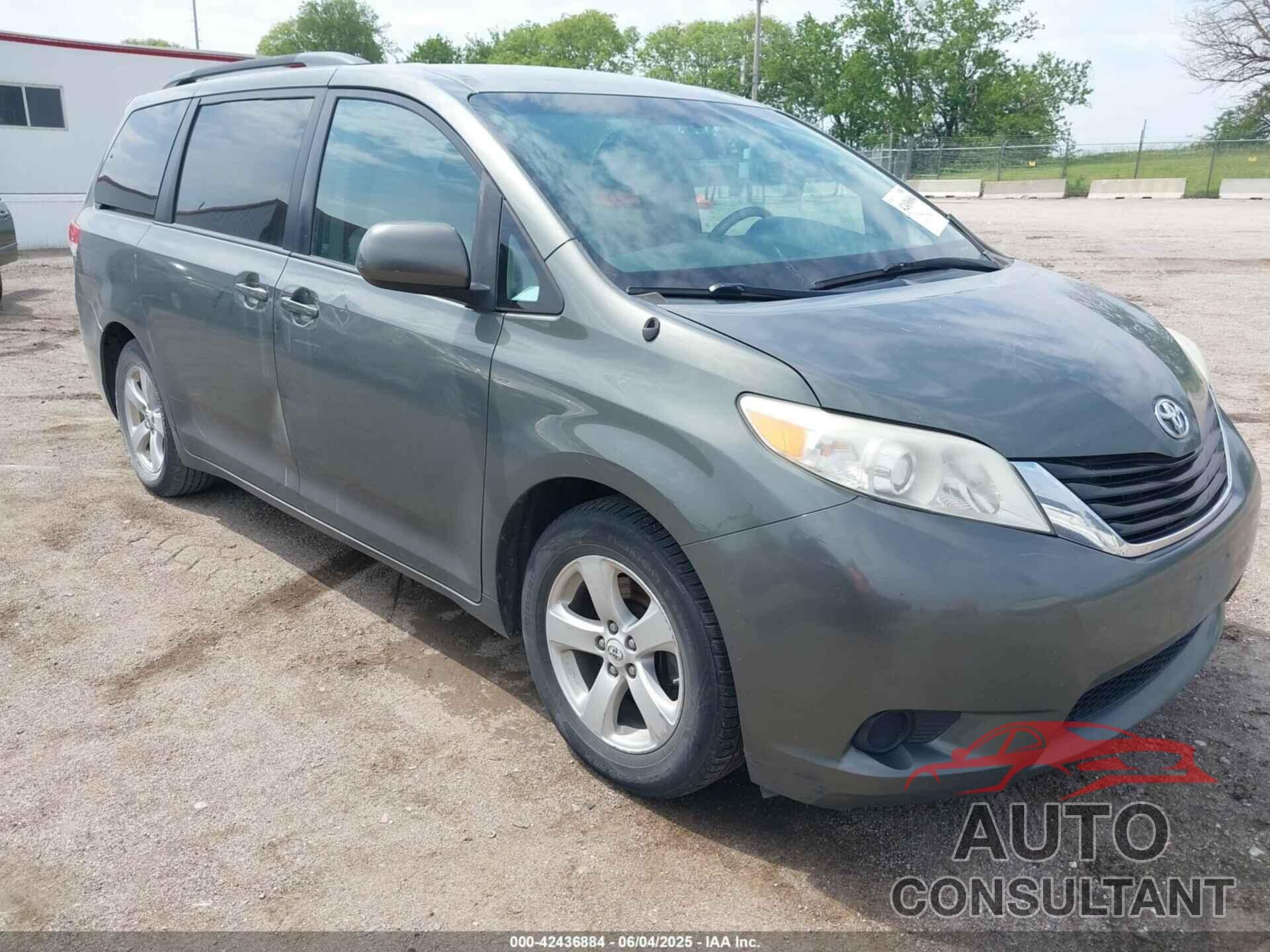 TOYOTA SIENNA 2012 - 5TDKK3DC2CS243111