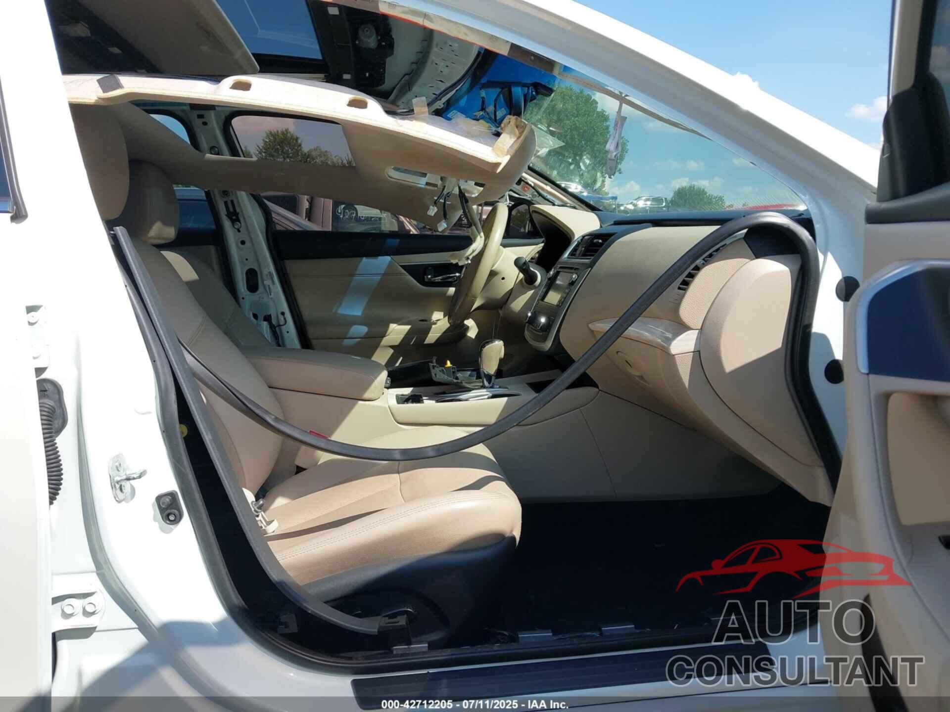 NISSAN ALTIMA 2017 - 1N4AL3AP7HC151619