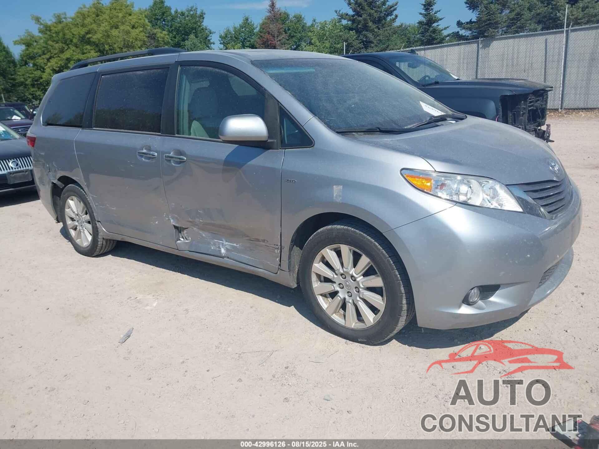 TOYOTA SIENNA 2017 - 5TDDZ3DC8HS154011