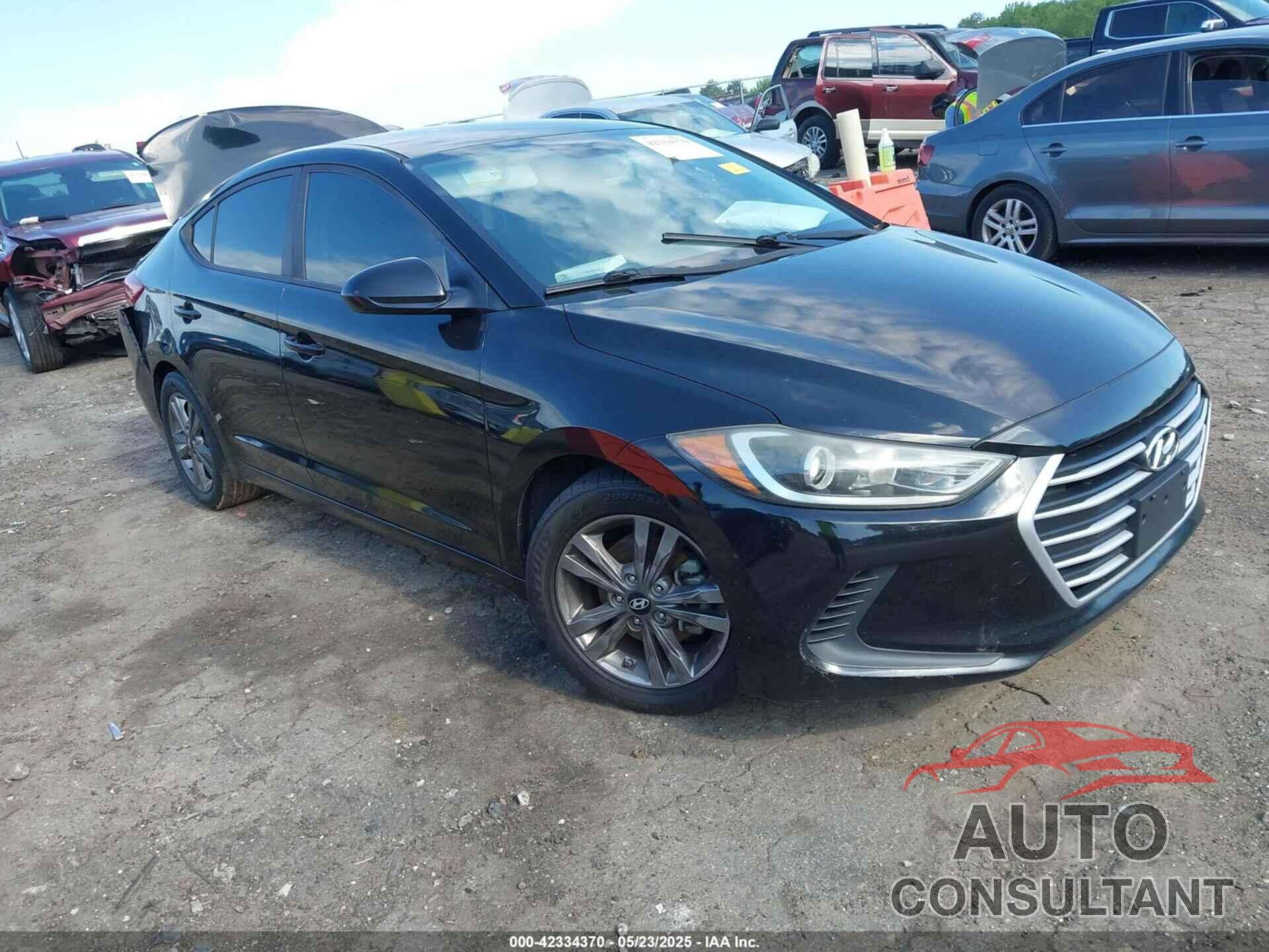 HYUNDAI ELANTRA 2017 - KMHD84LF4HU149738