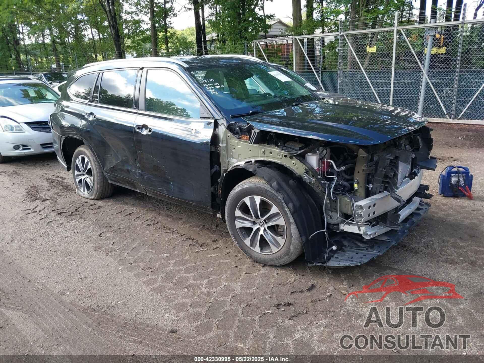 TOYOTA HIGHLANDER 2023 - 5TDKDRBH2PS503377
