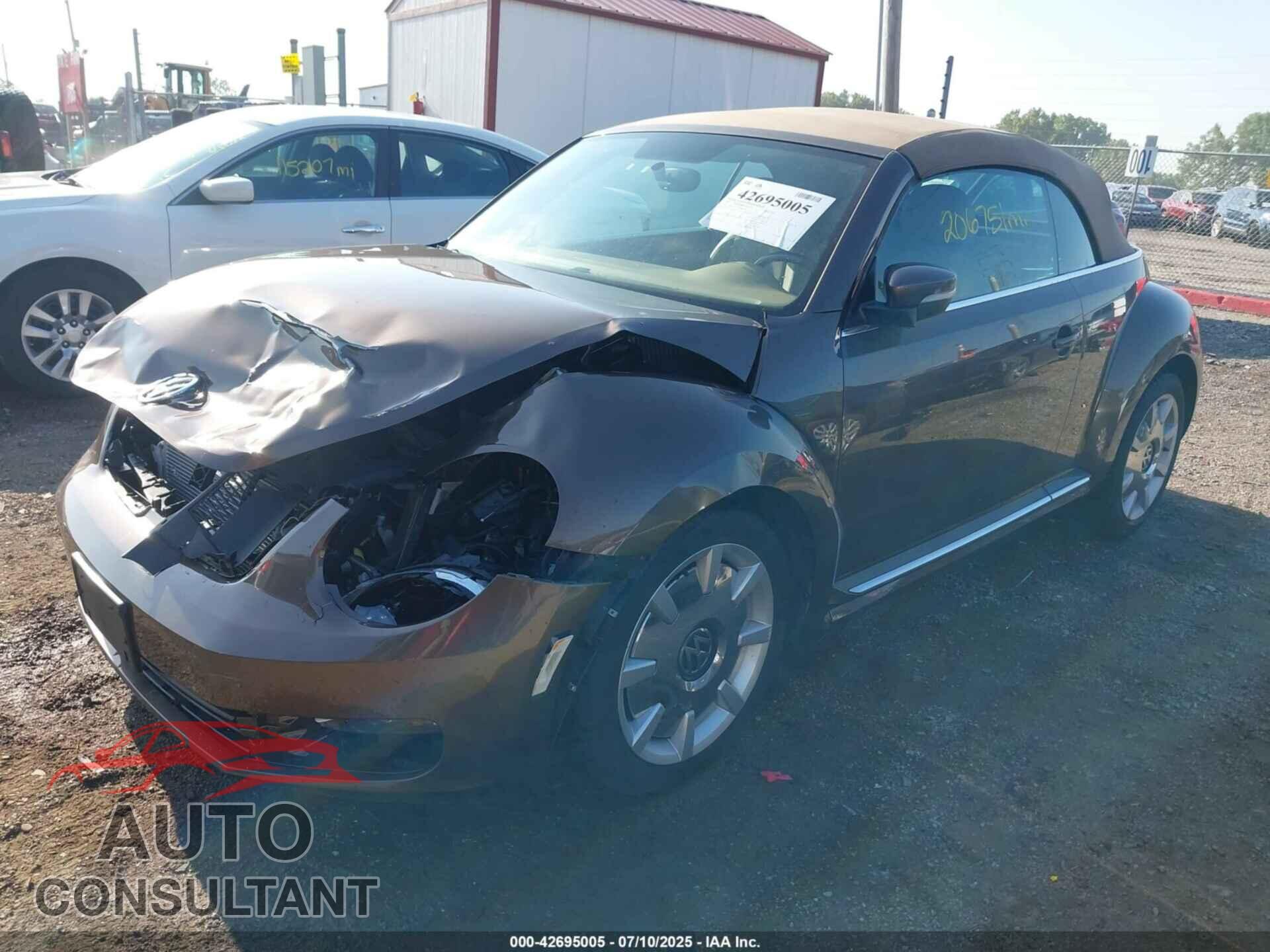 VOLKSWAGEN BEETLE 2015 - 3VW507AT7FM802457