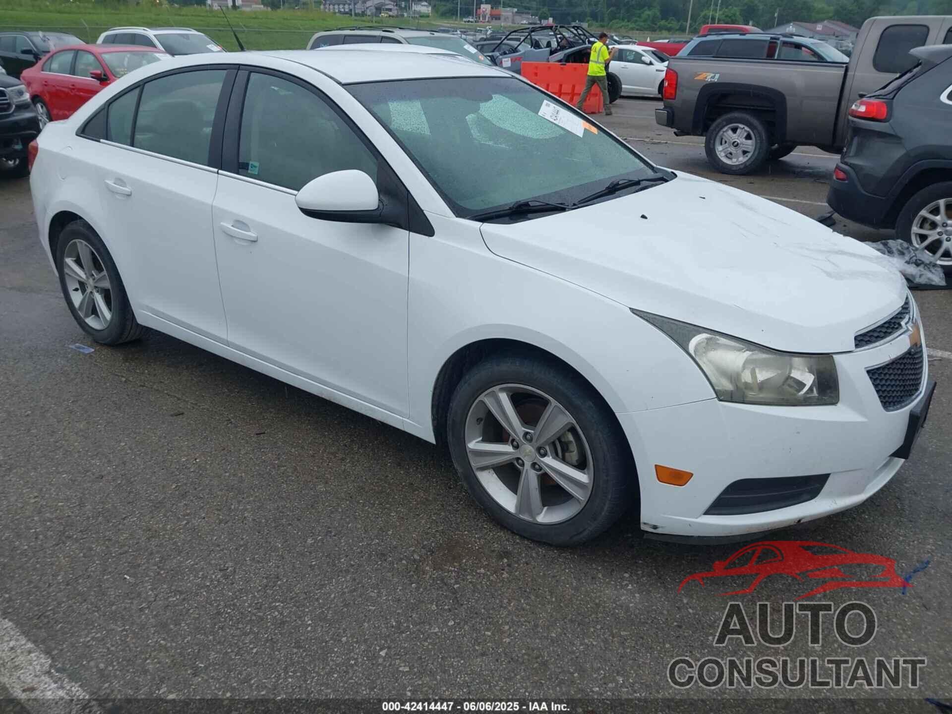 CHEVROLET CRUZE 2012 - 1G1PG5SC1C7123549