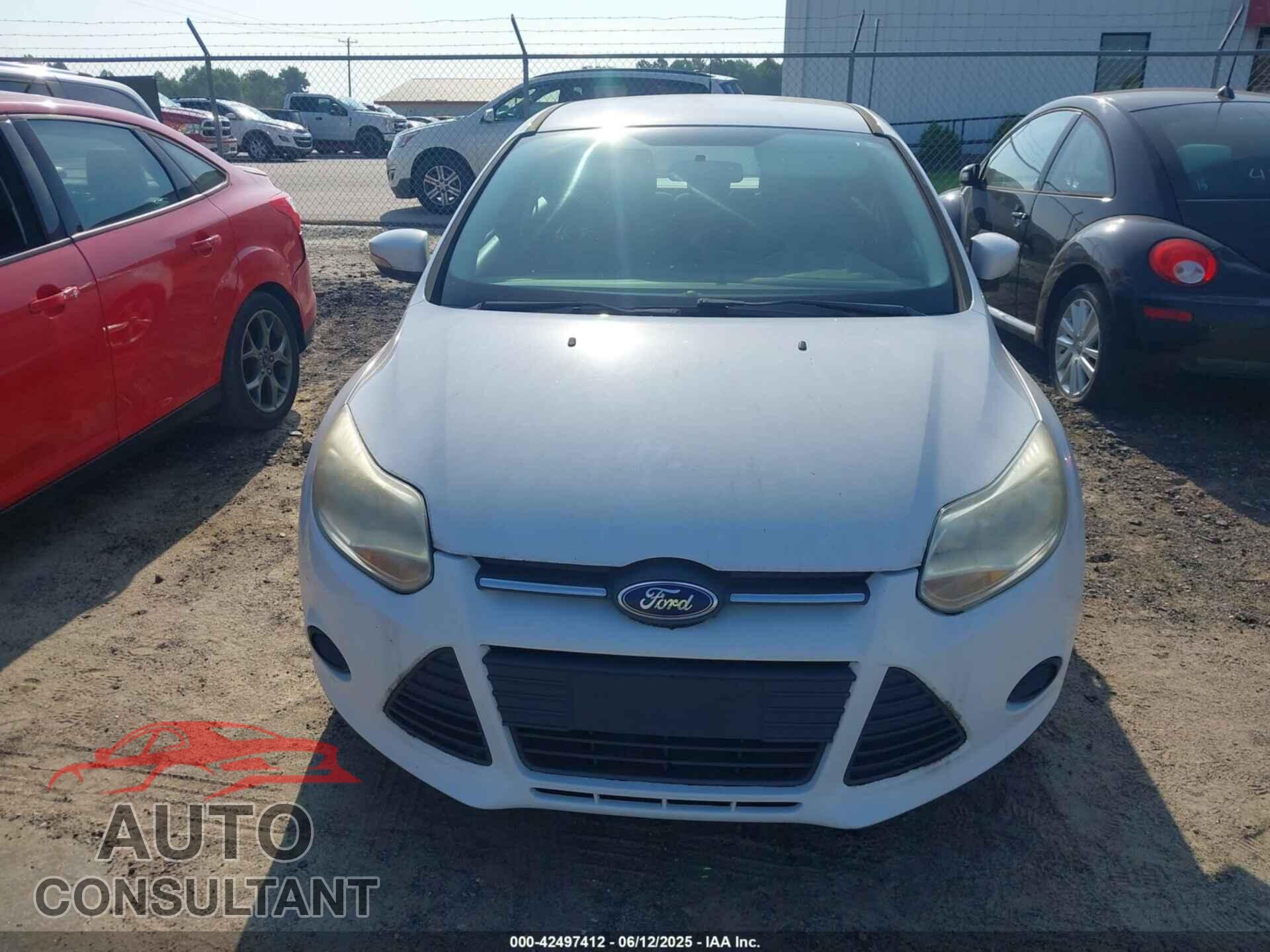FORD FOCUS 2014 - 1FADP3K29EL395949