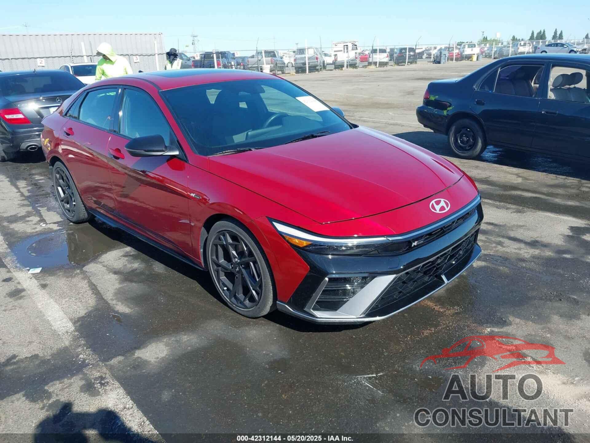 HYUNDAI ELANTRA 2024 - KMHLR4DF9RU736137