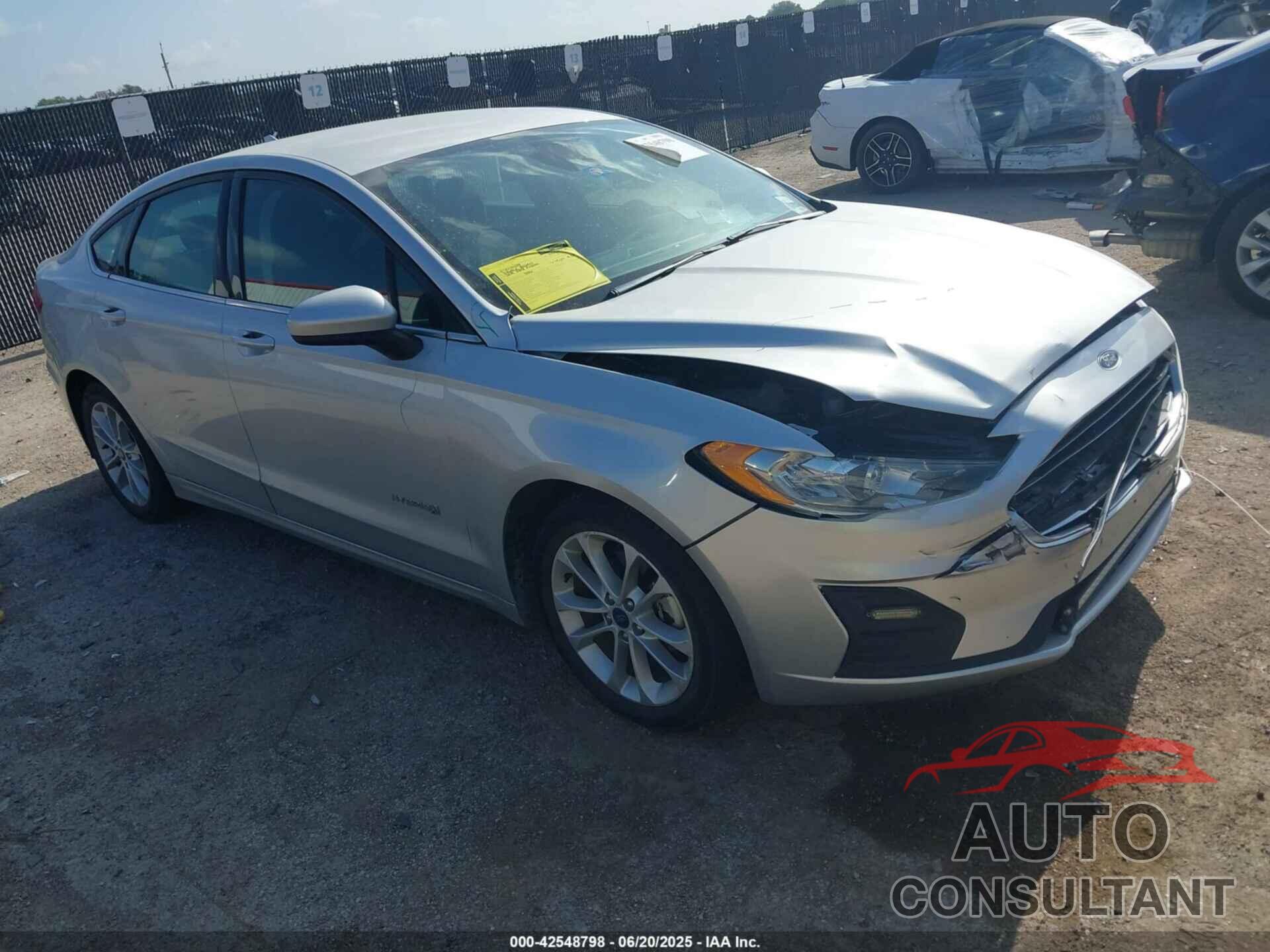 FORD FUSION HYBRID 2019 - 3FA6P0LU5KR262917