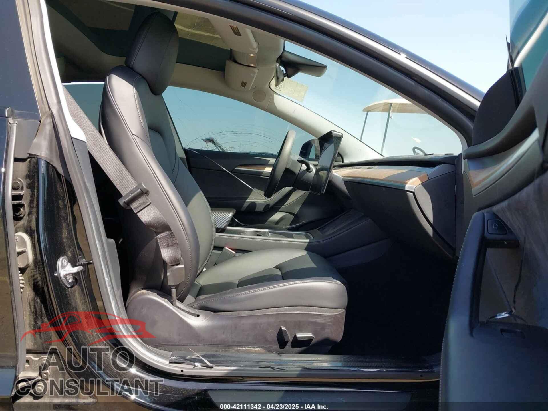 TESLA MODEL 3 2021 - 5YJ3E1EA7MF992425