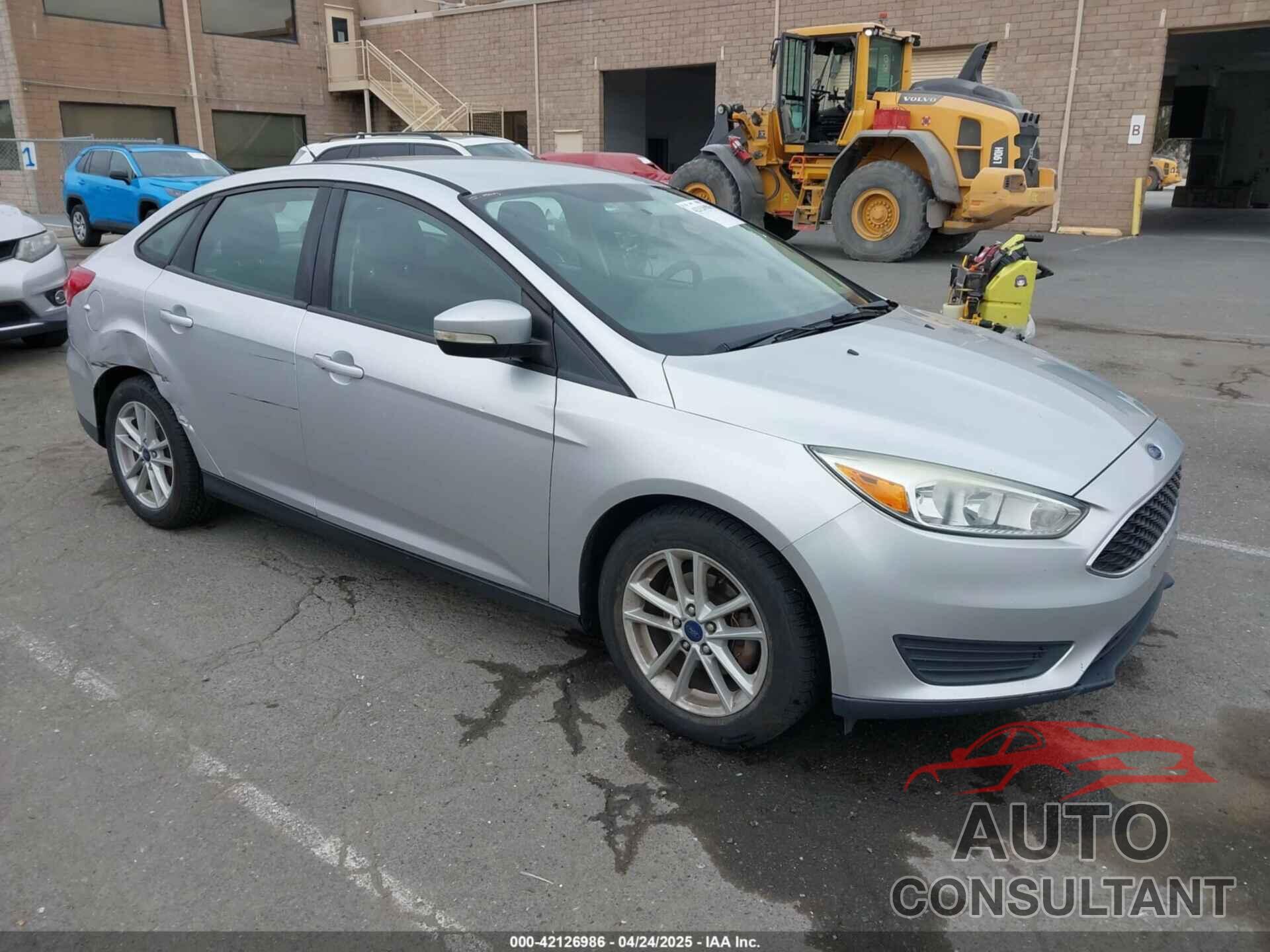 FORD FOCUS 2015 - 1FADP3F21FL218369