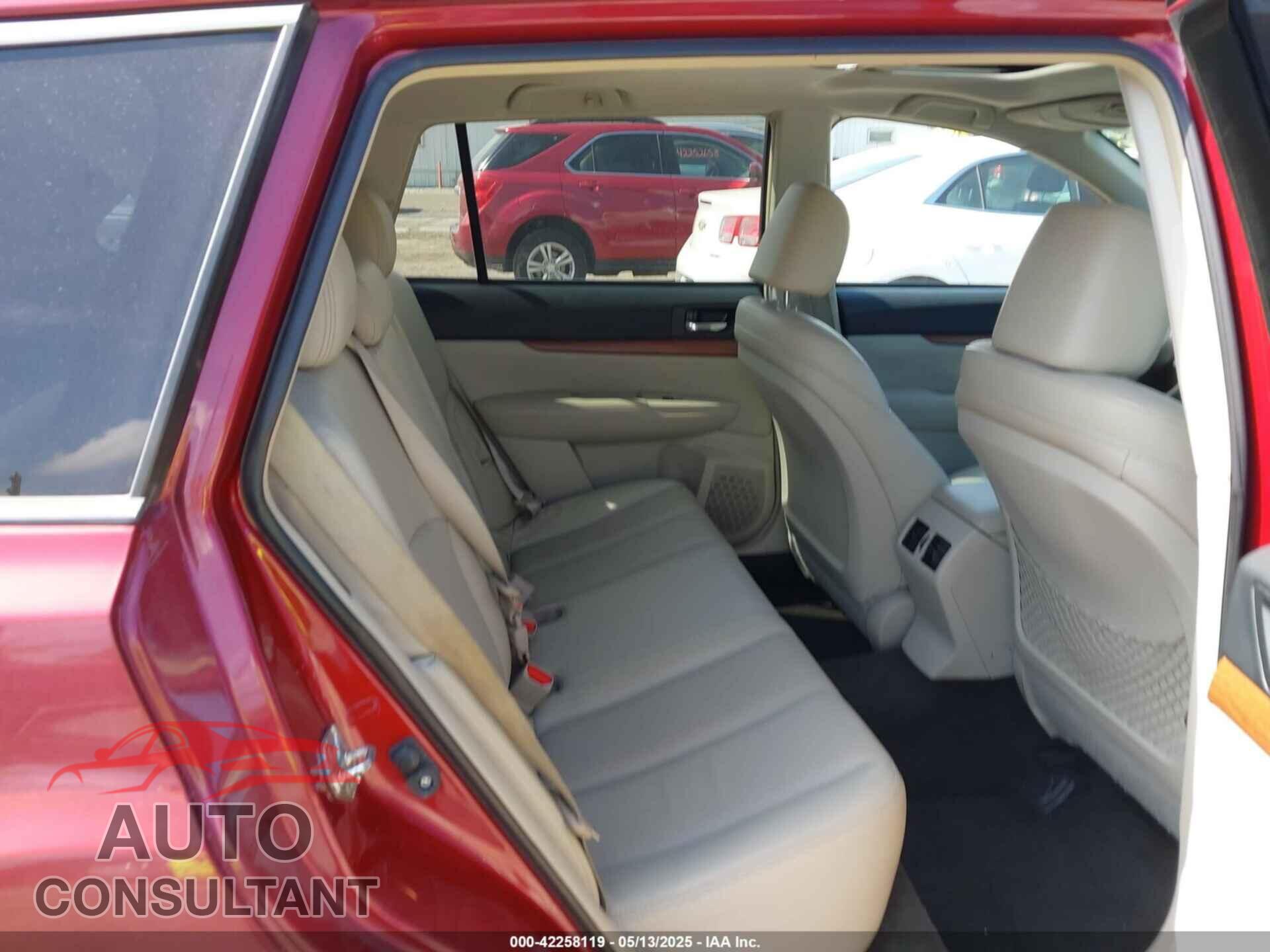SUBARU OUTBACK 2013 - 4S4BRBPC9D3219064