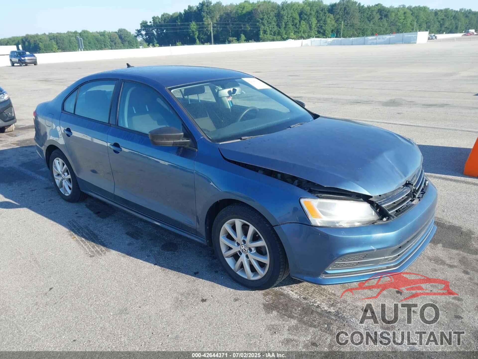 VOLKSWAGEN JETTA 2015 - 3VWD17AJ9FM295391