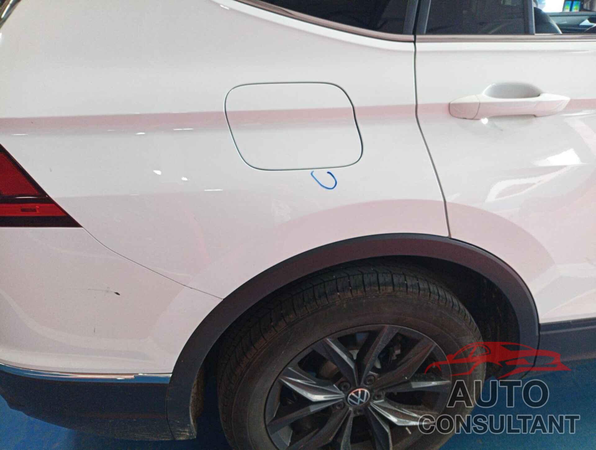 VOLKSWAGEN TIGUAN 2024 - 3VV3B7AX2RM104478
