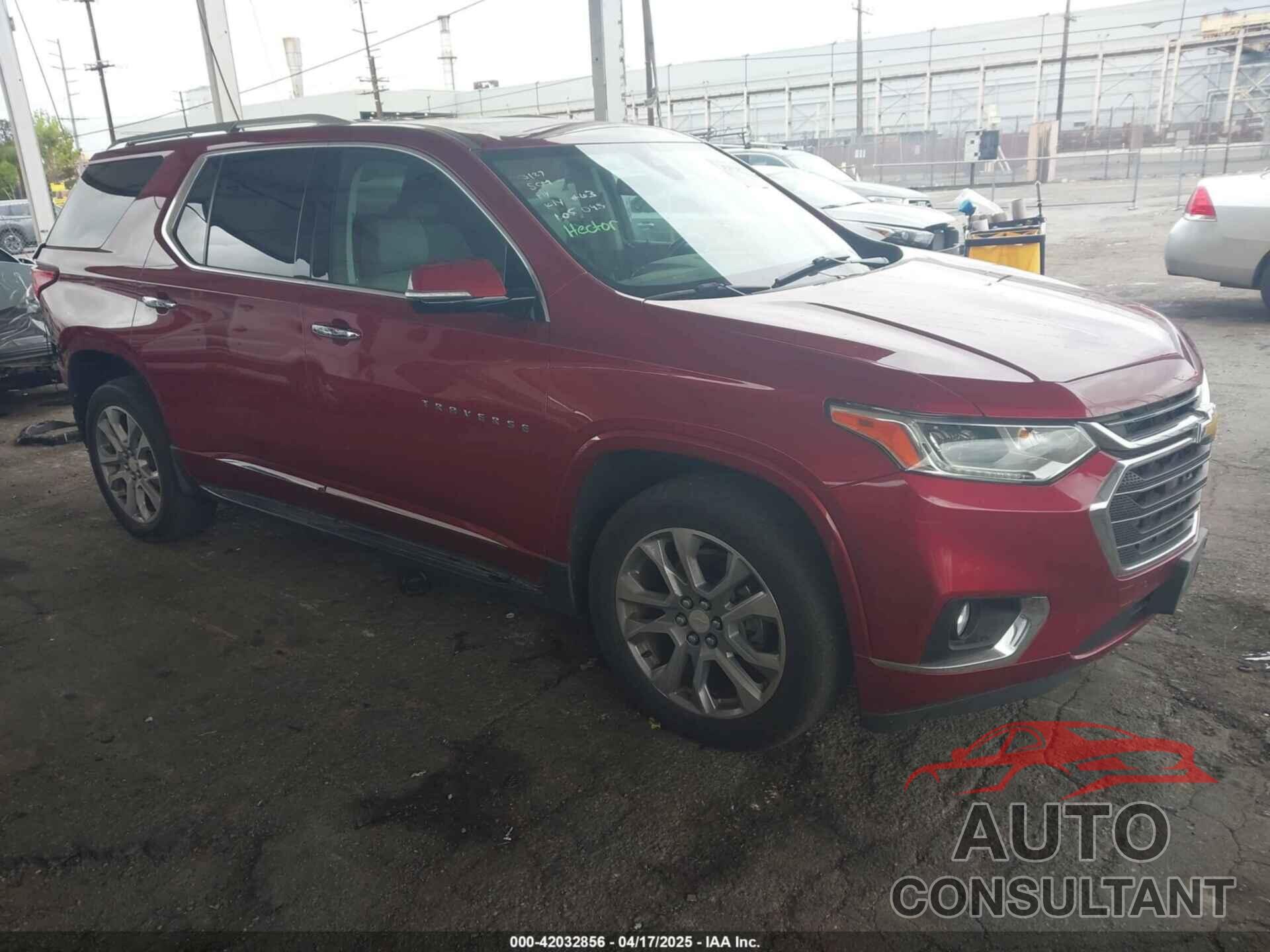 CHEVROLET TRAVERSE 2018 - 1GNERKKW7JJ105095