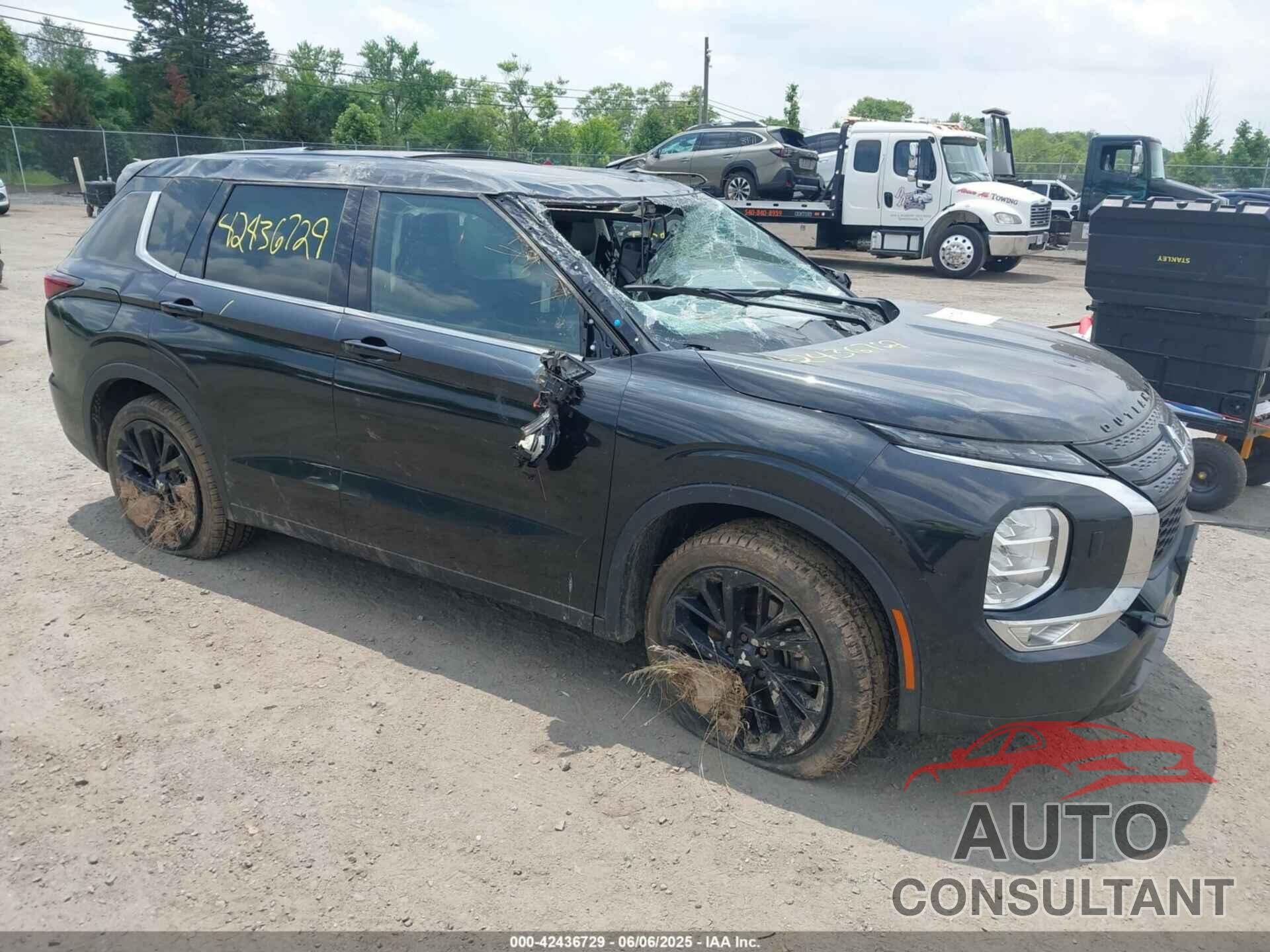 MITSUBISHI OUTLANDER 2023 - JA4J4VA82PZ006988