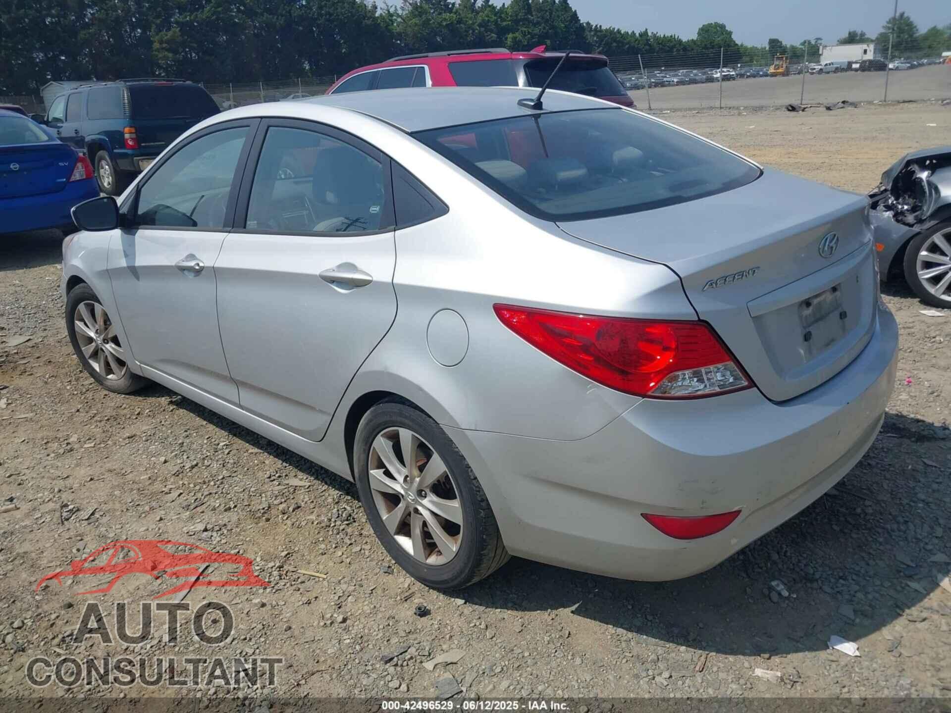 HYUNDAI ACCENT 2012 - KMHCU4AE8CU064458