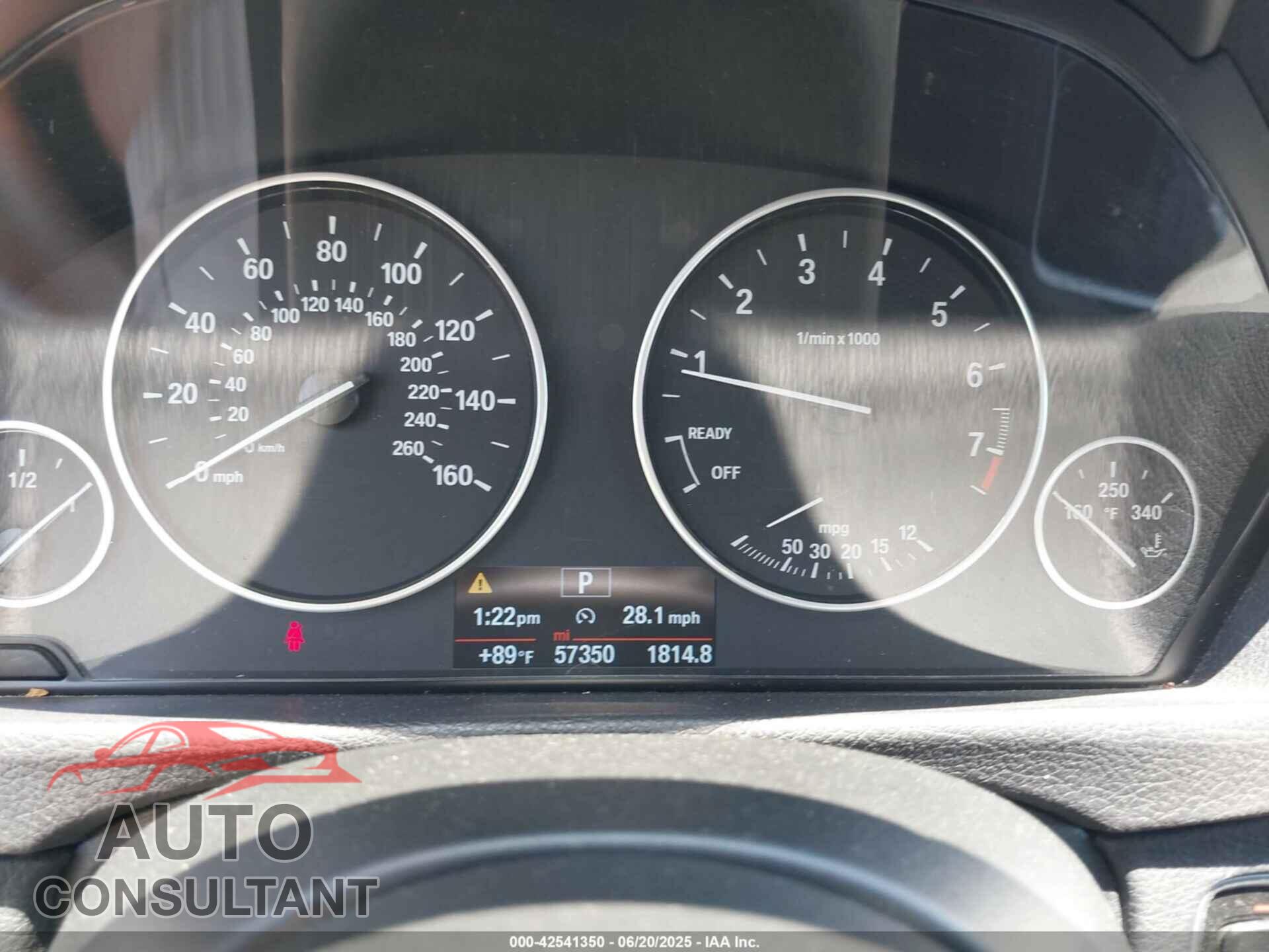 BMW 320I 2016 - WBA8E1G57GNU10932