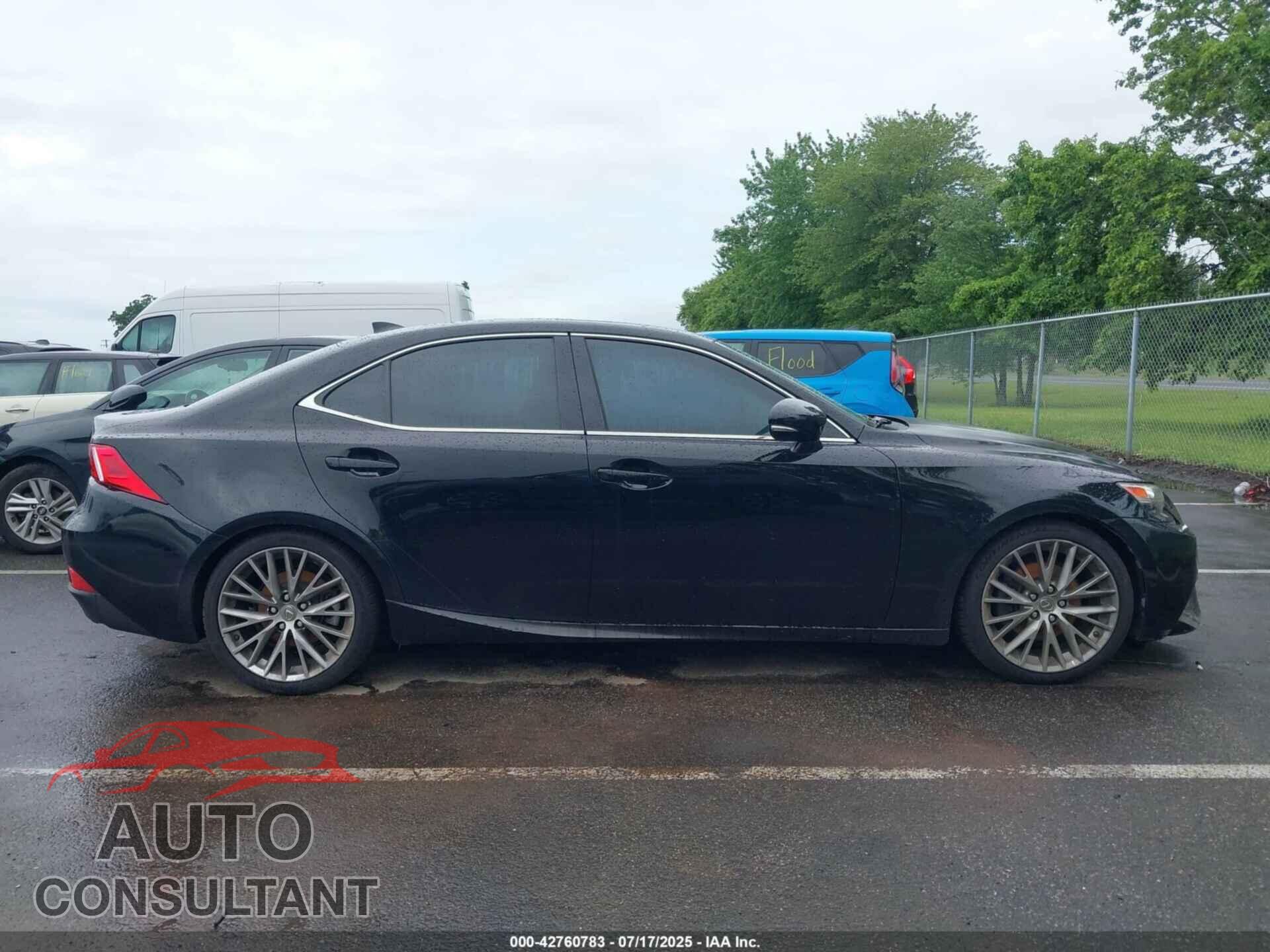 LEXUS IS 2014 - JTHCF1D26E5011784