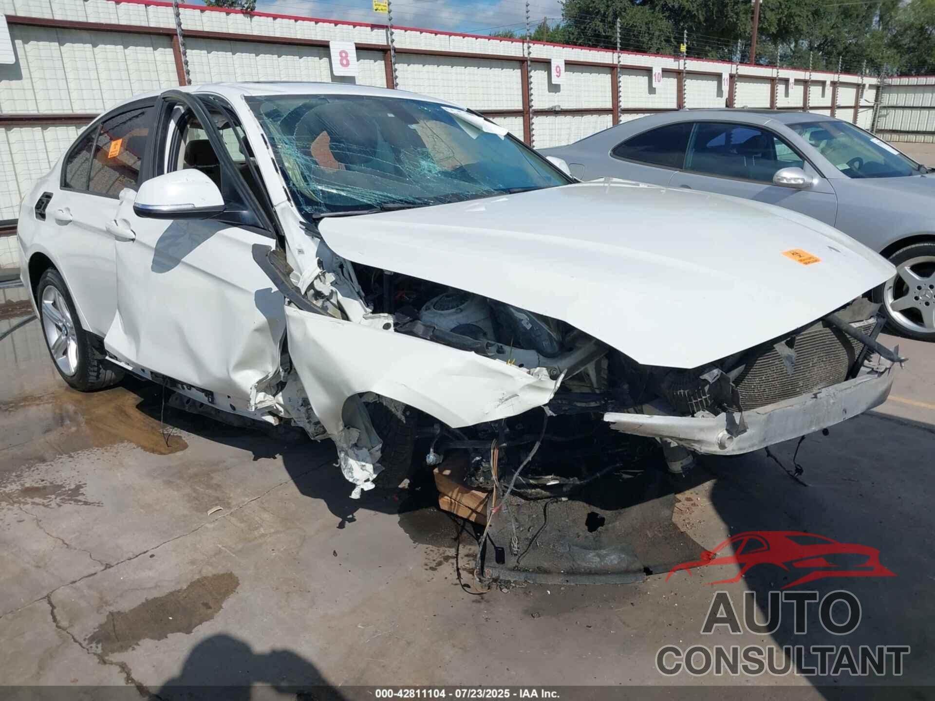 BMW 328I 2013 - WBA3A5G58DNP22704