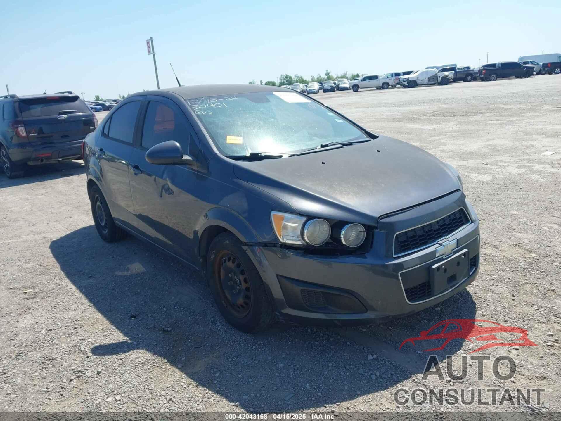 CHEVROLET SONIC 2013 - 1G1JA5SH2D4112064