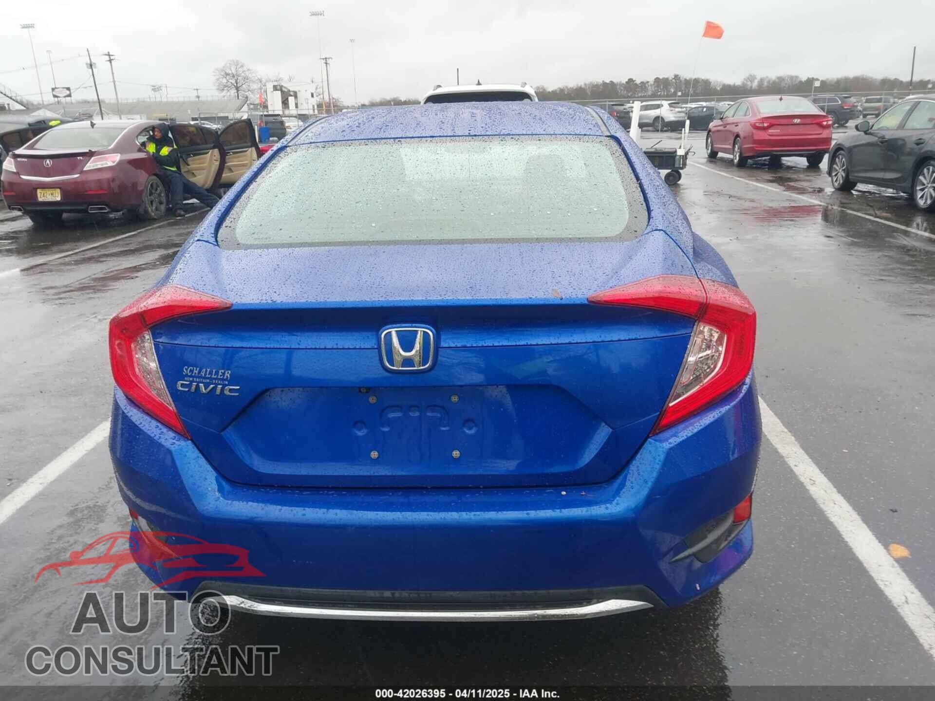 HONDA CIVIC 2019 - 2HGFC2F64KH579860