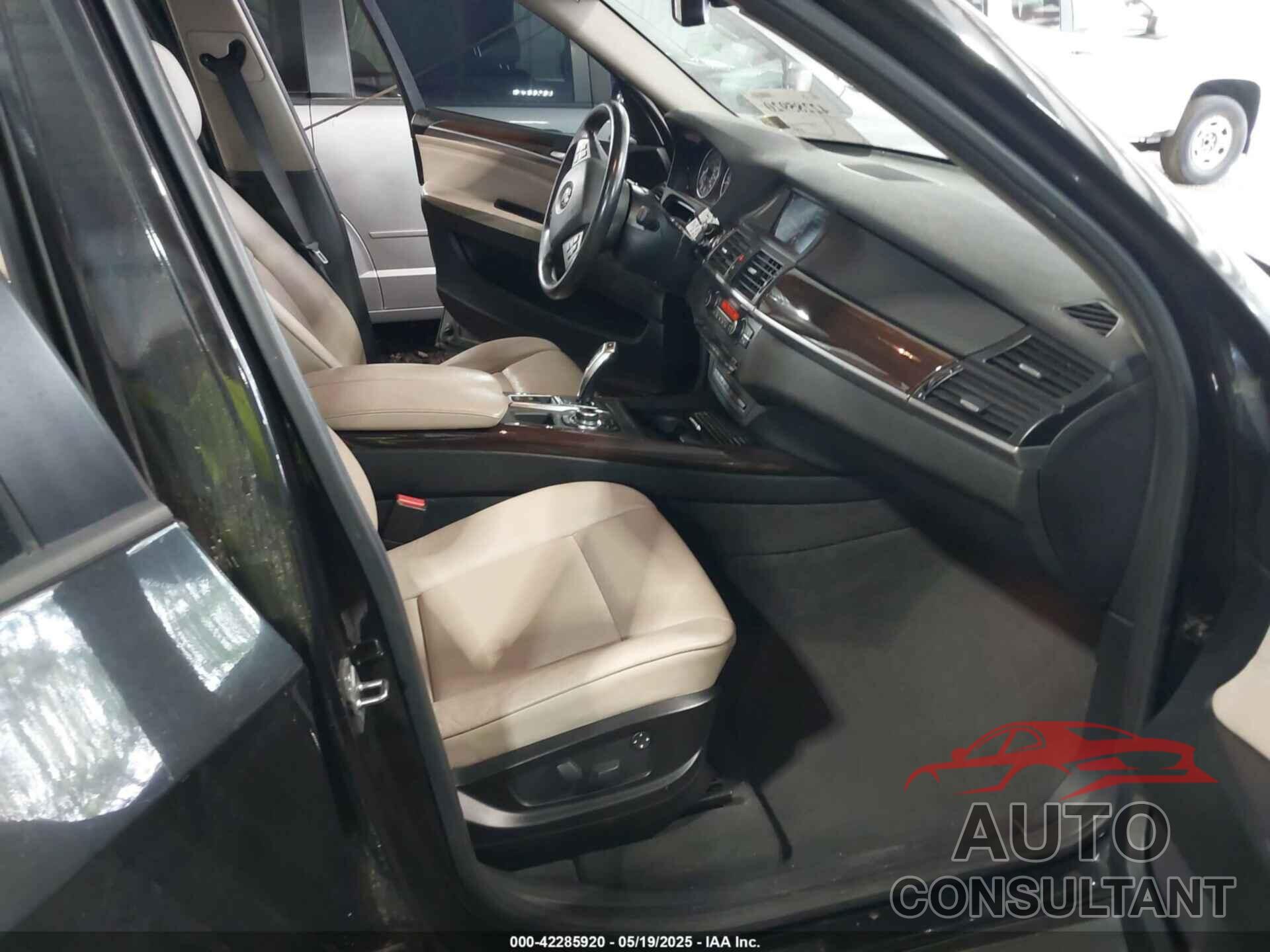 BMW X5 2011 - 5UXZW0C54BL369201