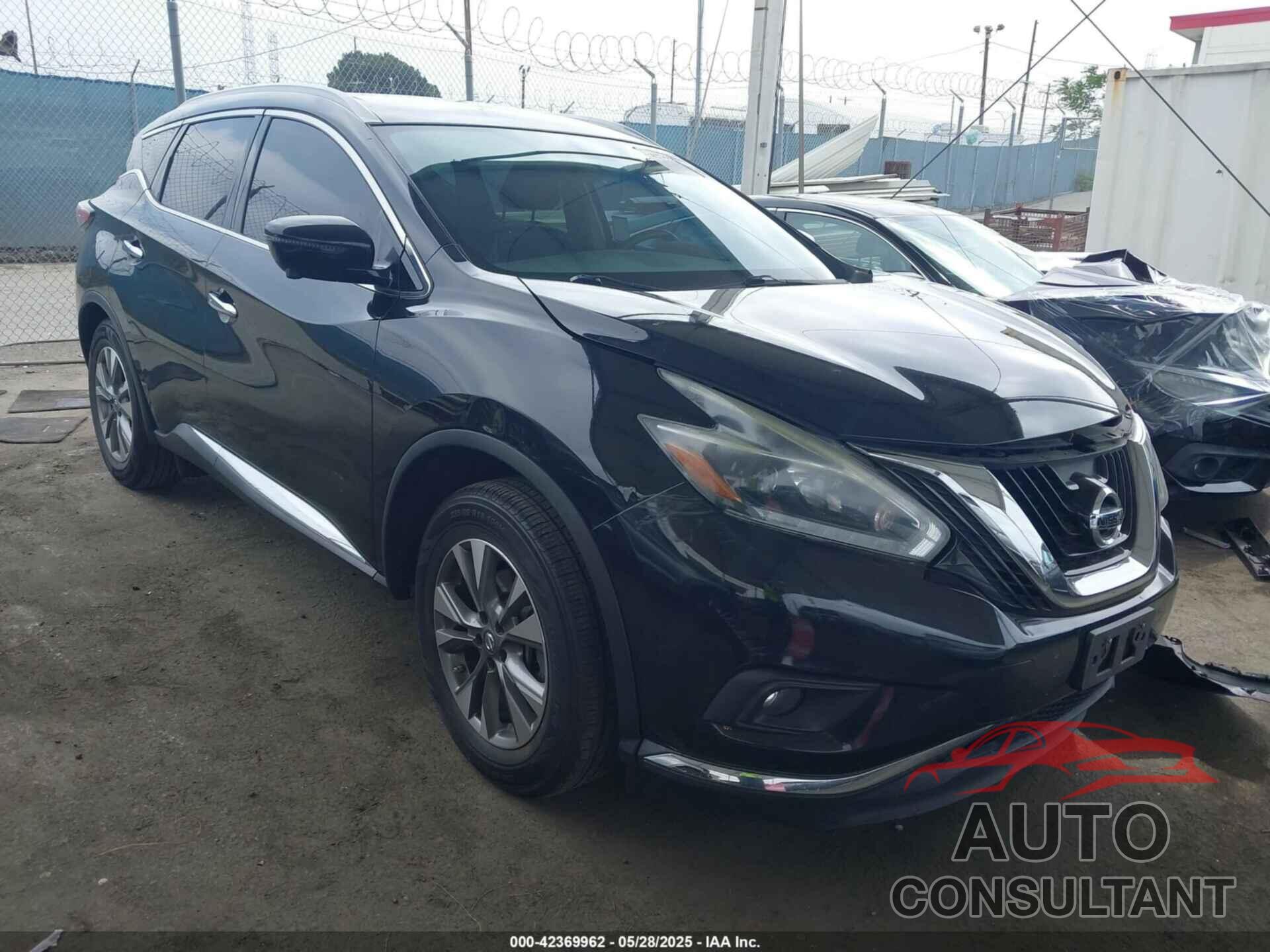 NISSAN MURANO 2018 - 5N1AZ2MG1JN104672