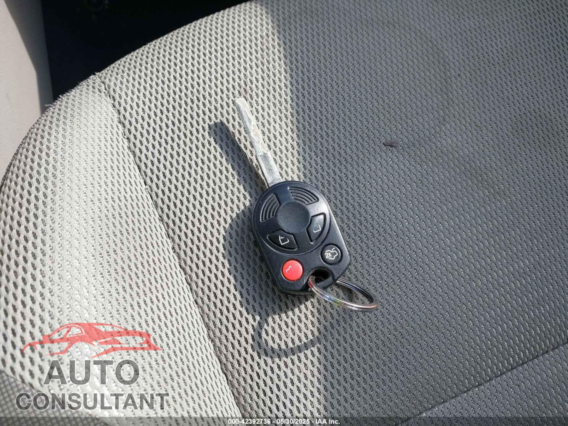 FORD FOCUS 2014 - 1FADP3F27EL227656