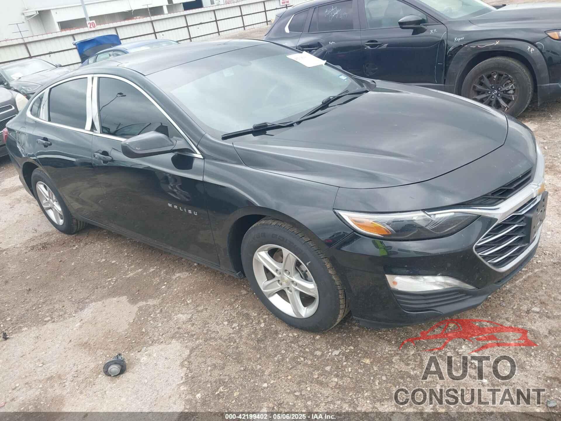 CHEVROLET MALIBU 2021 - 1G1ZD5ST8MF004762