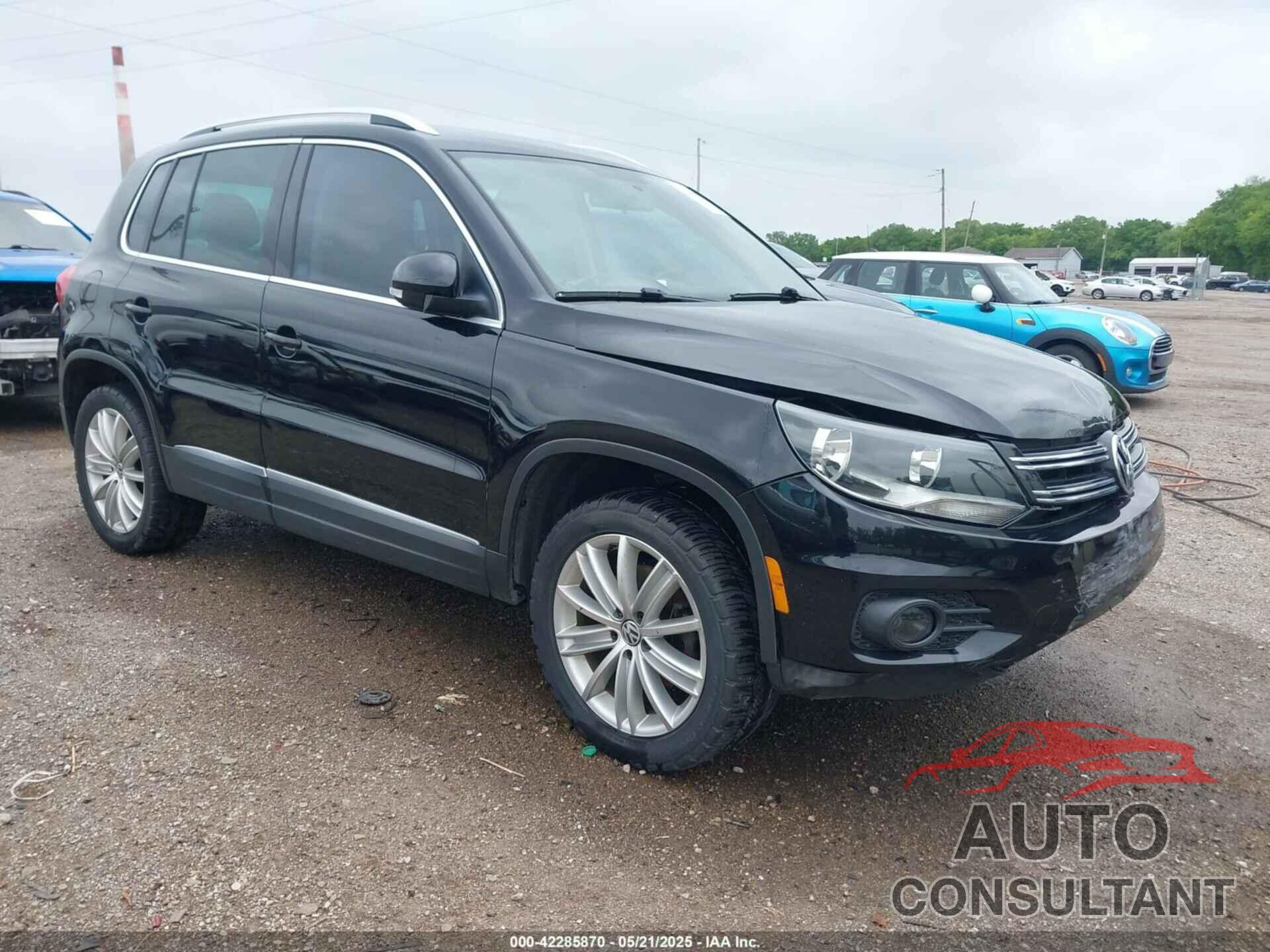 VOLKSWAGEN TIGUAN 2012 - WVGBV7AX0CW558863