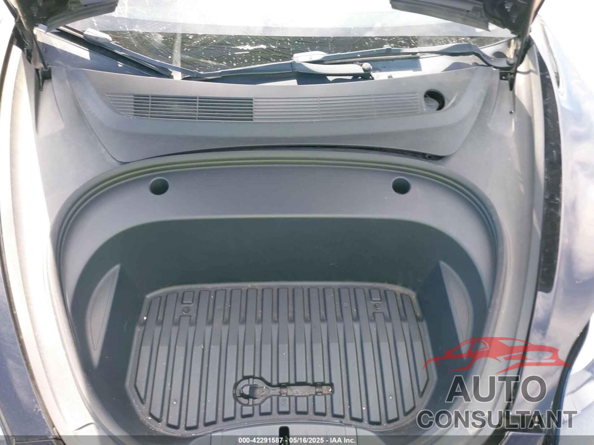 TESLA MODEL 3 2023 - 5YJ3E1EA3PF462120