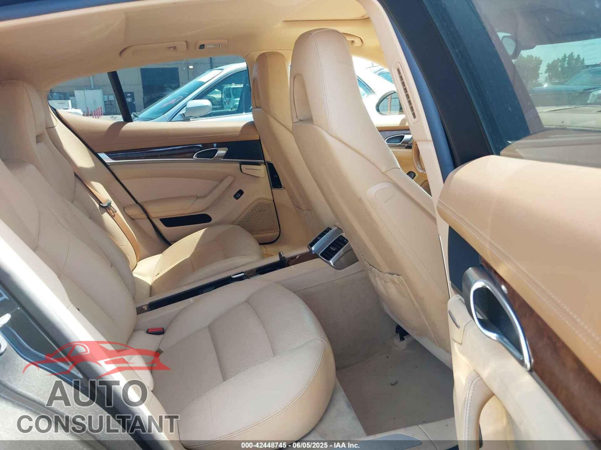 PORSCHE PANAMERA 2011 - WP0AA2A76BL016603