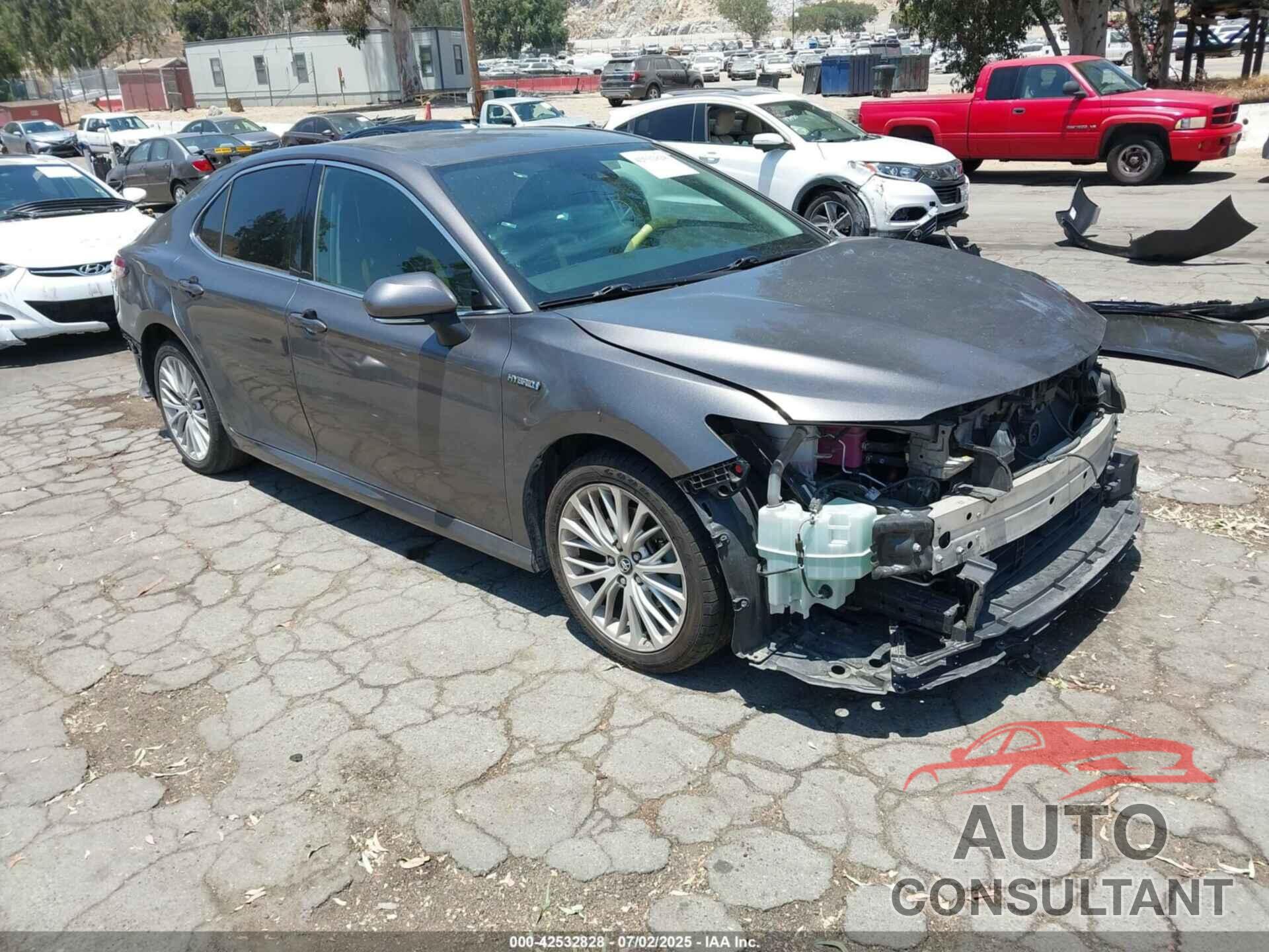 TOYOTA CAMRY 2020 - 4T1F31AK0LU527228