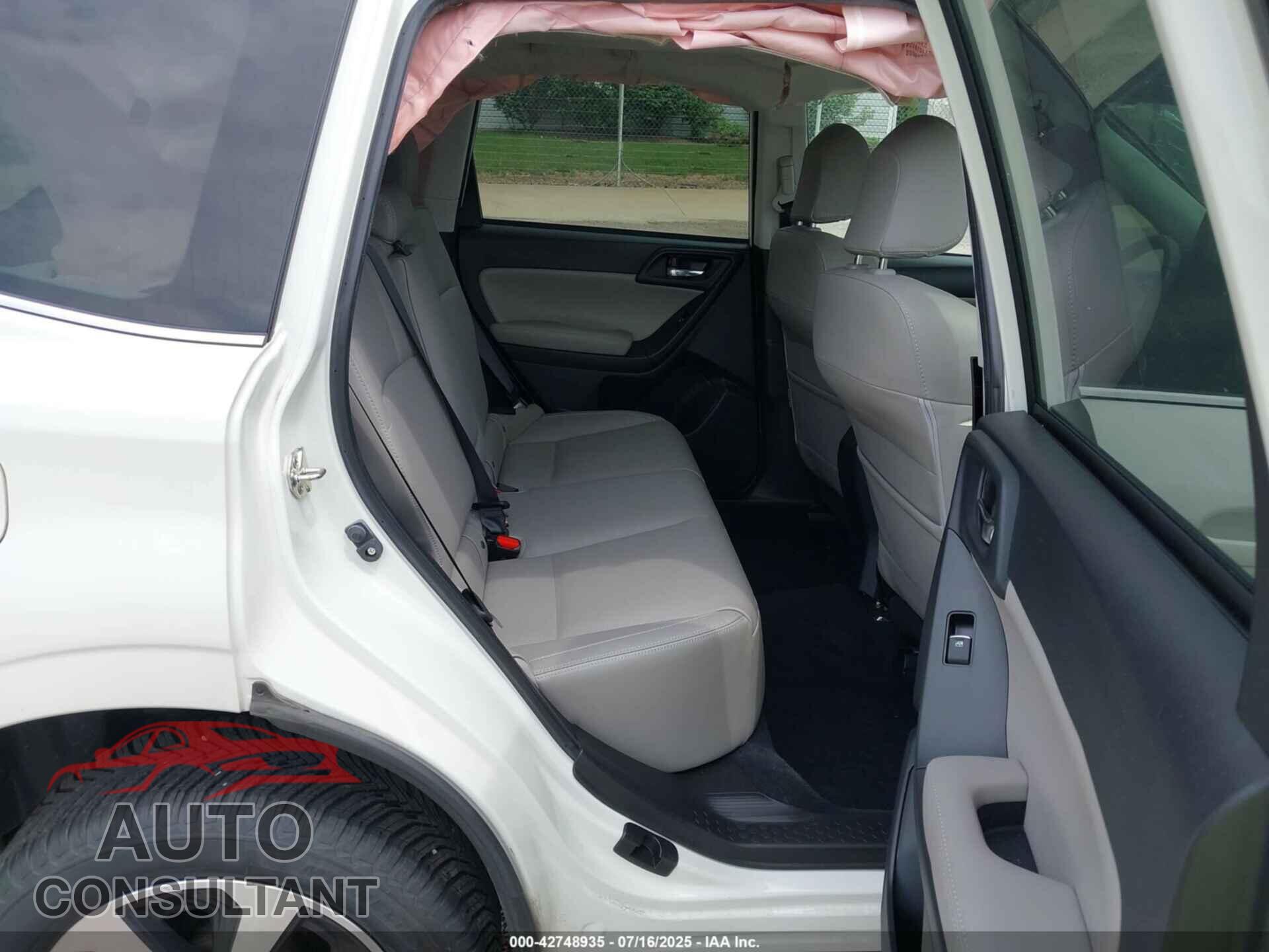 SUBARU FORESTER 2017 - JF2SJAJC8HH546015