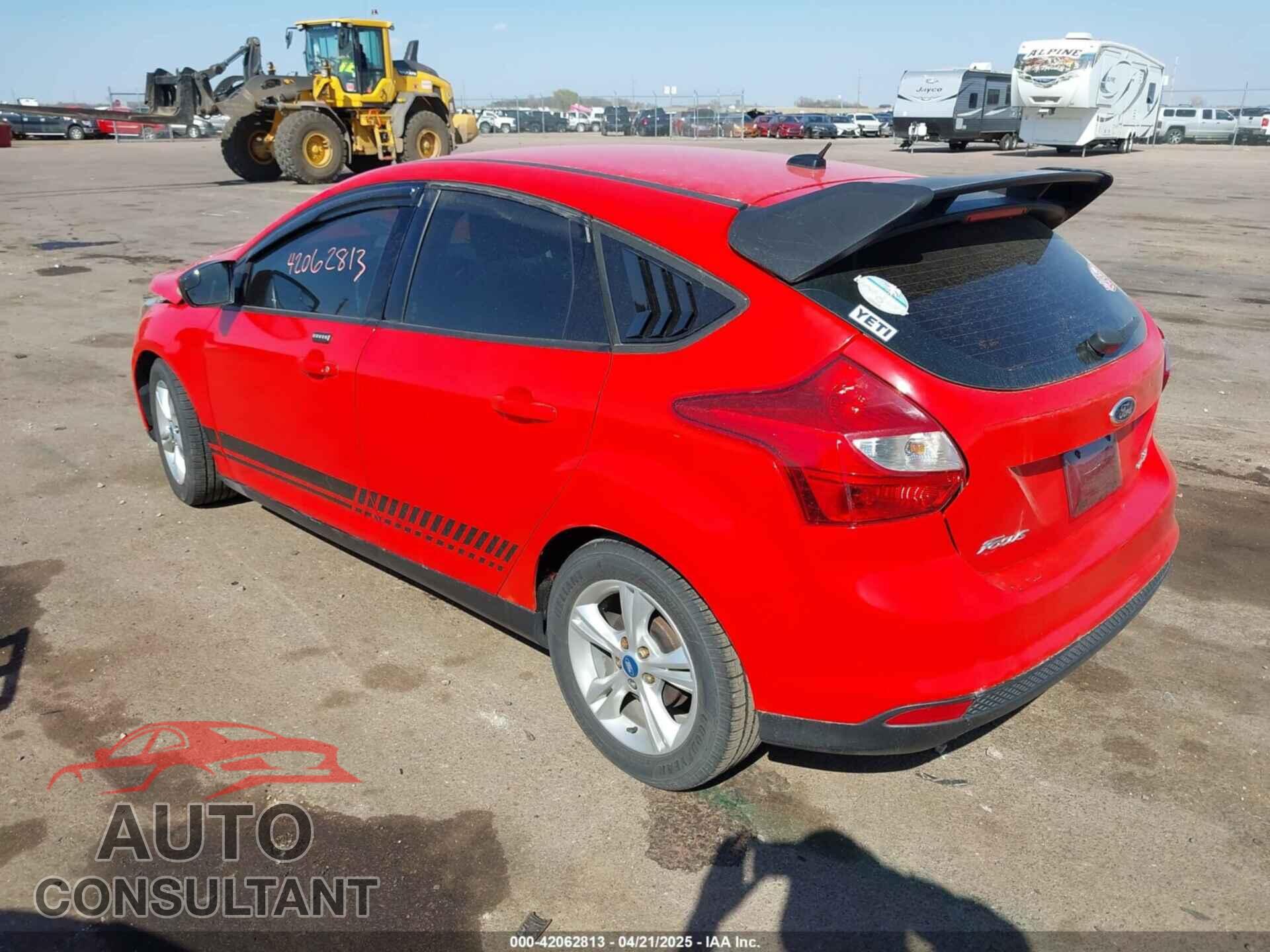 FORD FOCUS 2014 - 1FADP3K26EL305818