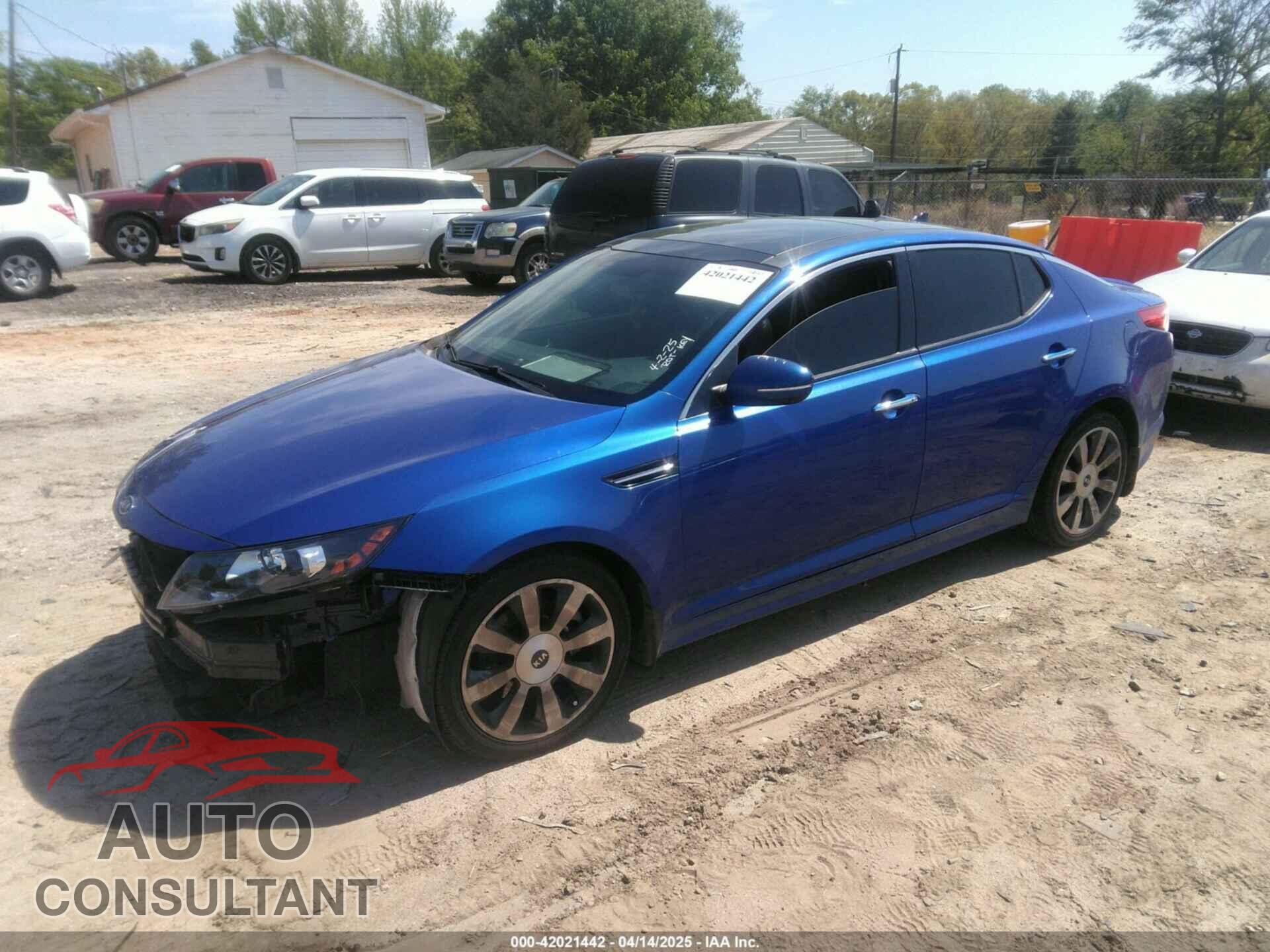 KIA OPTIMA 2011 - KNAGR4A64B5092442