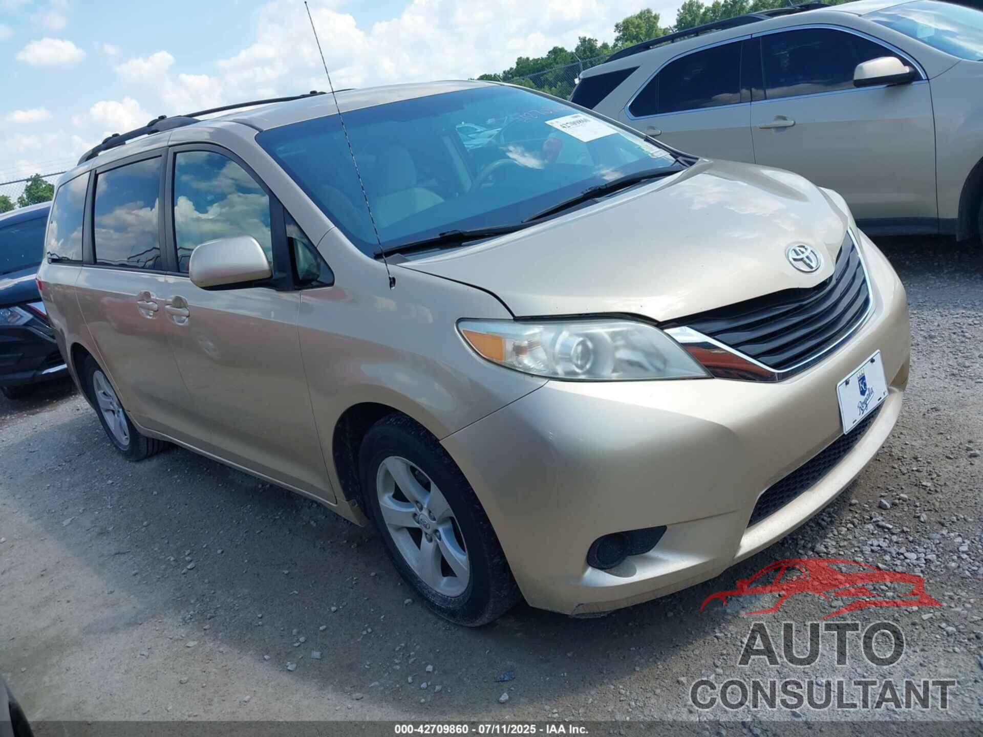 TOYOTA SIENNA 2011 - 5TDKK3DC1BS140115