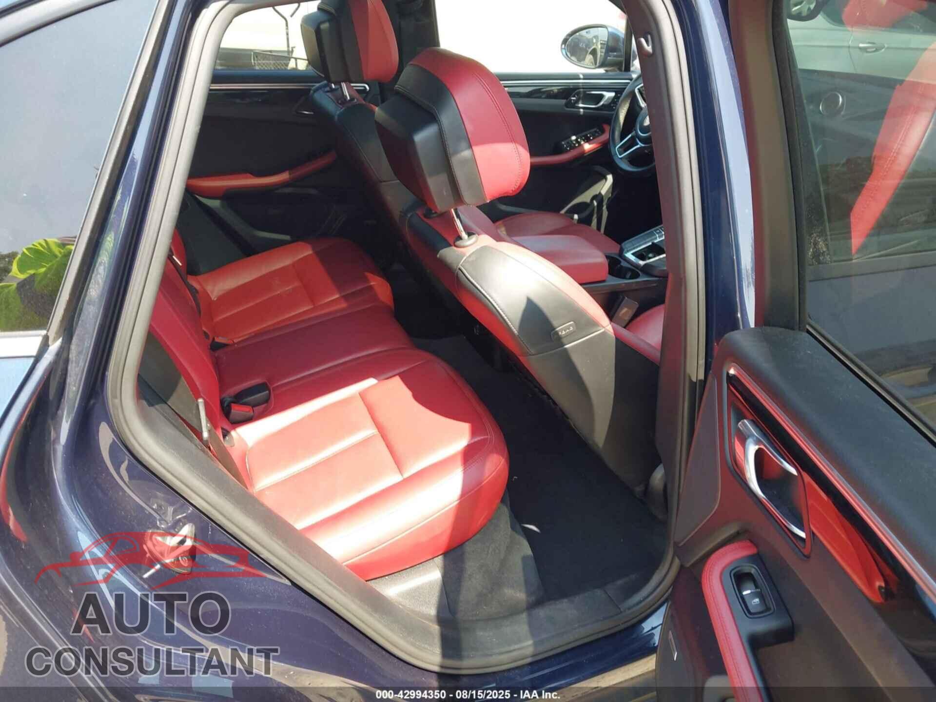 PORSCHE MACAN 2017 - WP1AA2A52HLB81084