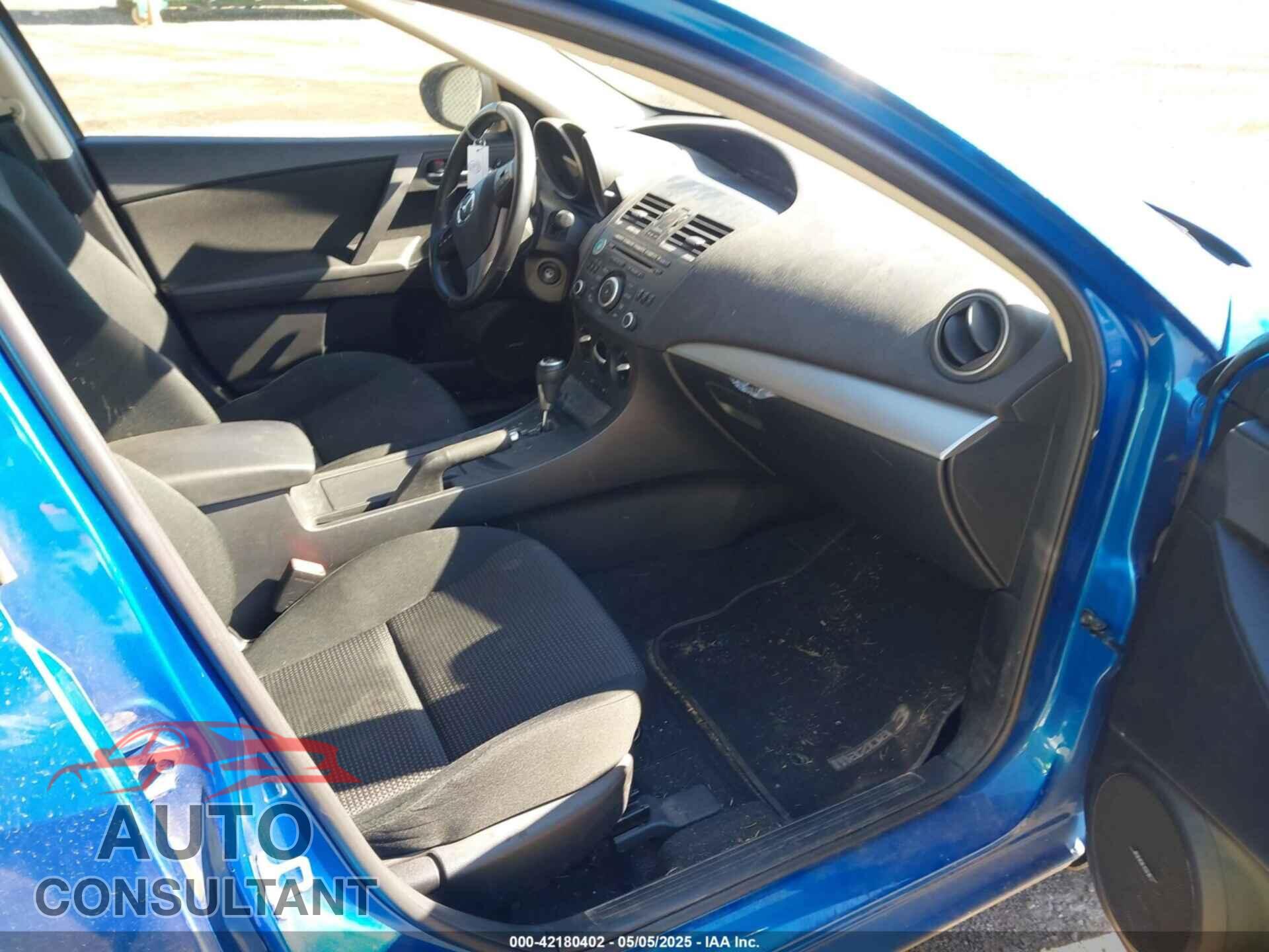 MAZDA MAZDA3 2012 - JM1BL1V77C1640555