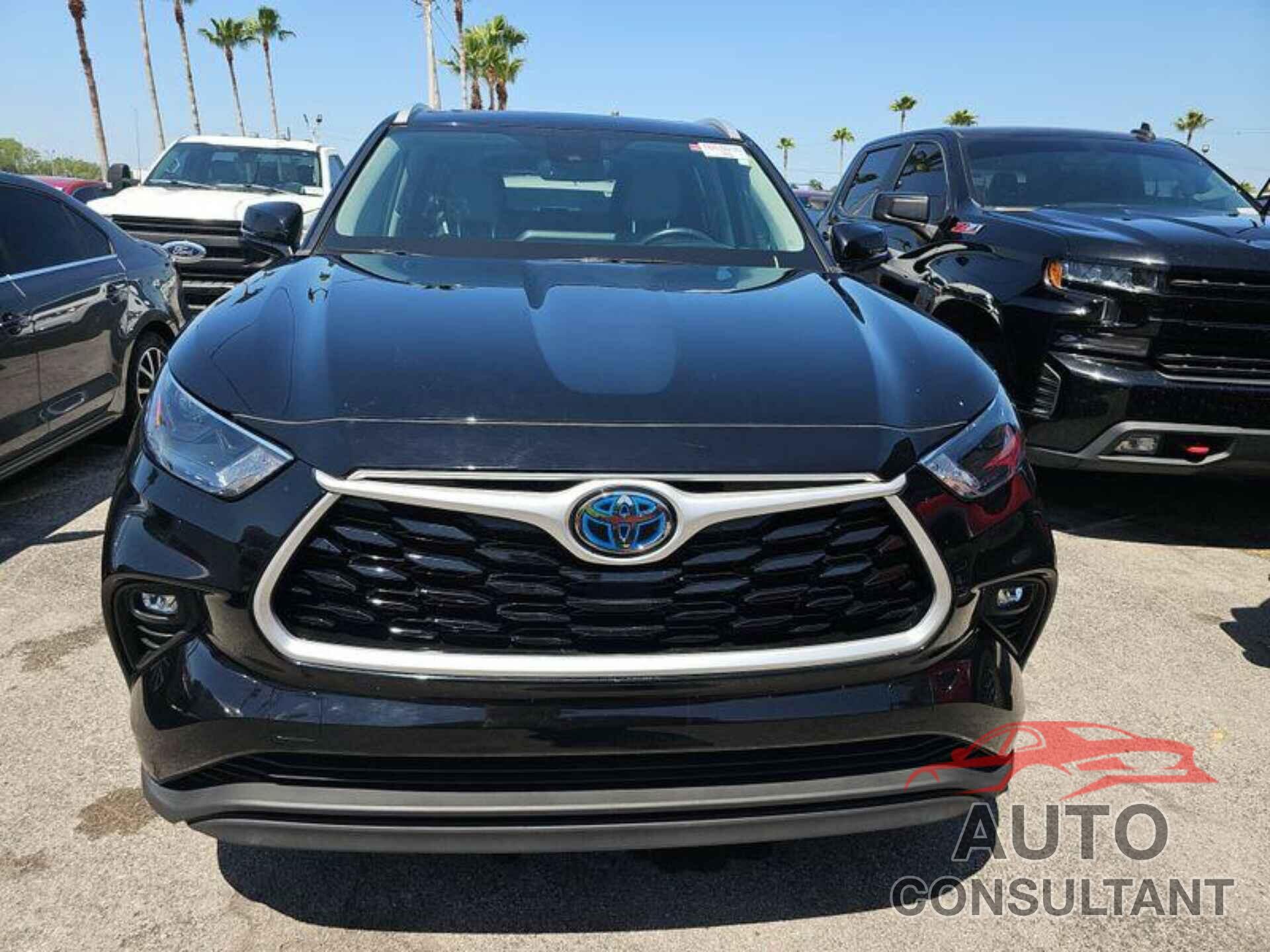 TOYOTA HIGHLANDER 2022 - 5TDHBRCH3NS544497