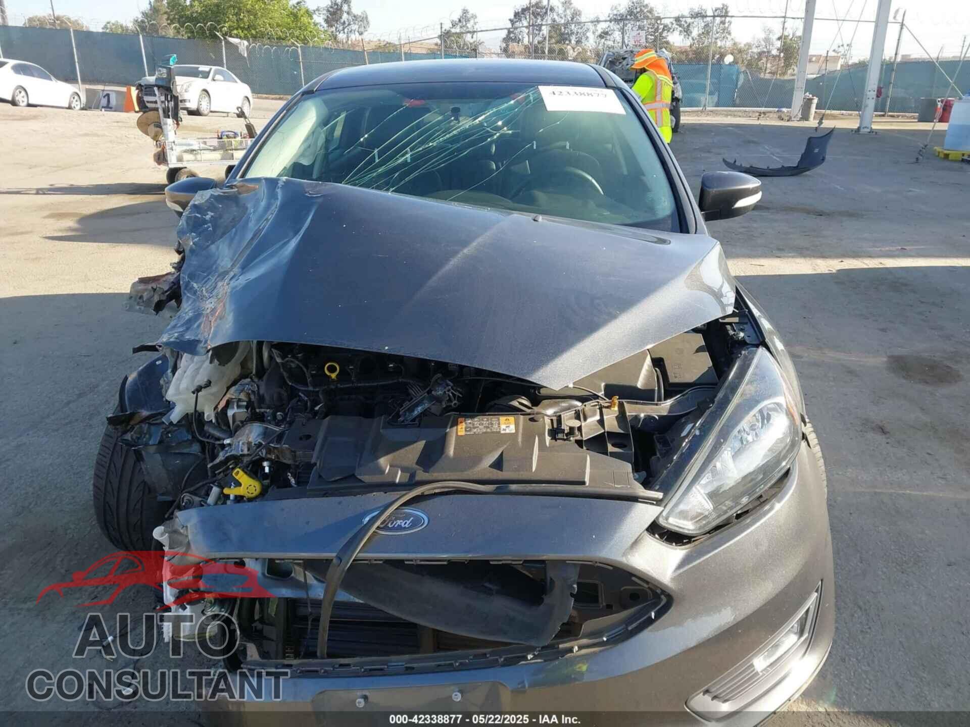 FORD FOCUS 2016 - 1FADP3K20GL407103