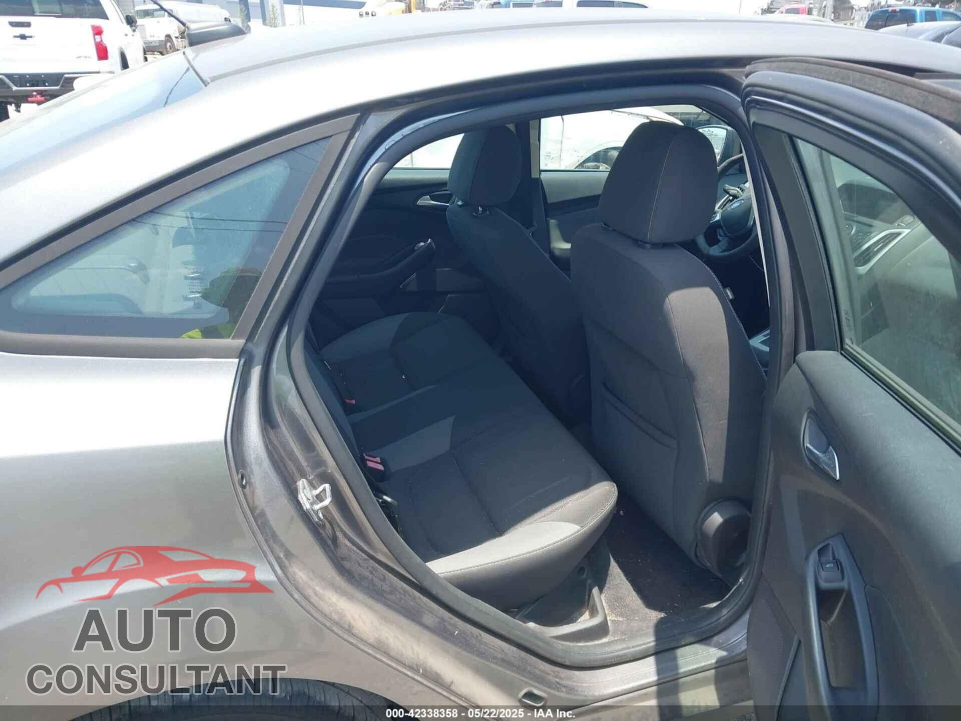 FORD FOCUS 2013 - 1FADP3F2XDL155799