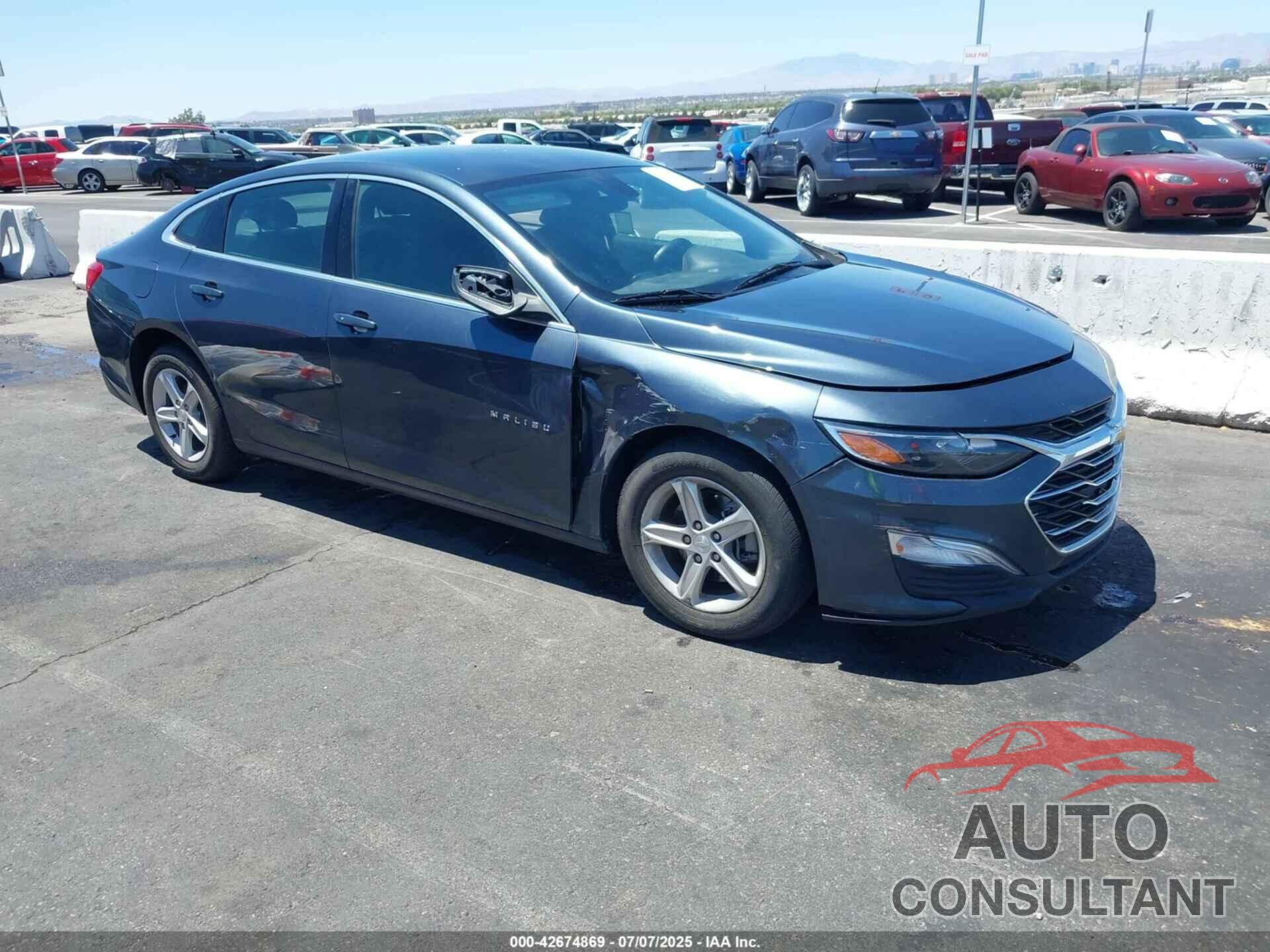 CHEVROLET MALIBU 2020 - 1G1ZB5ST3LF017942
