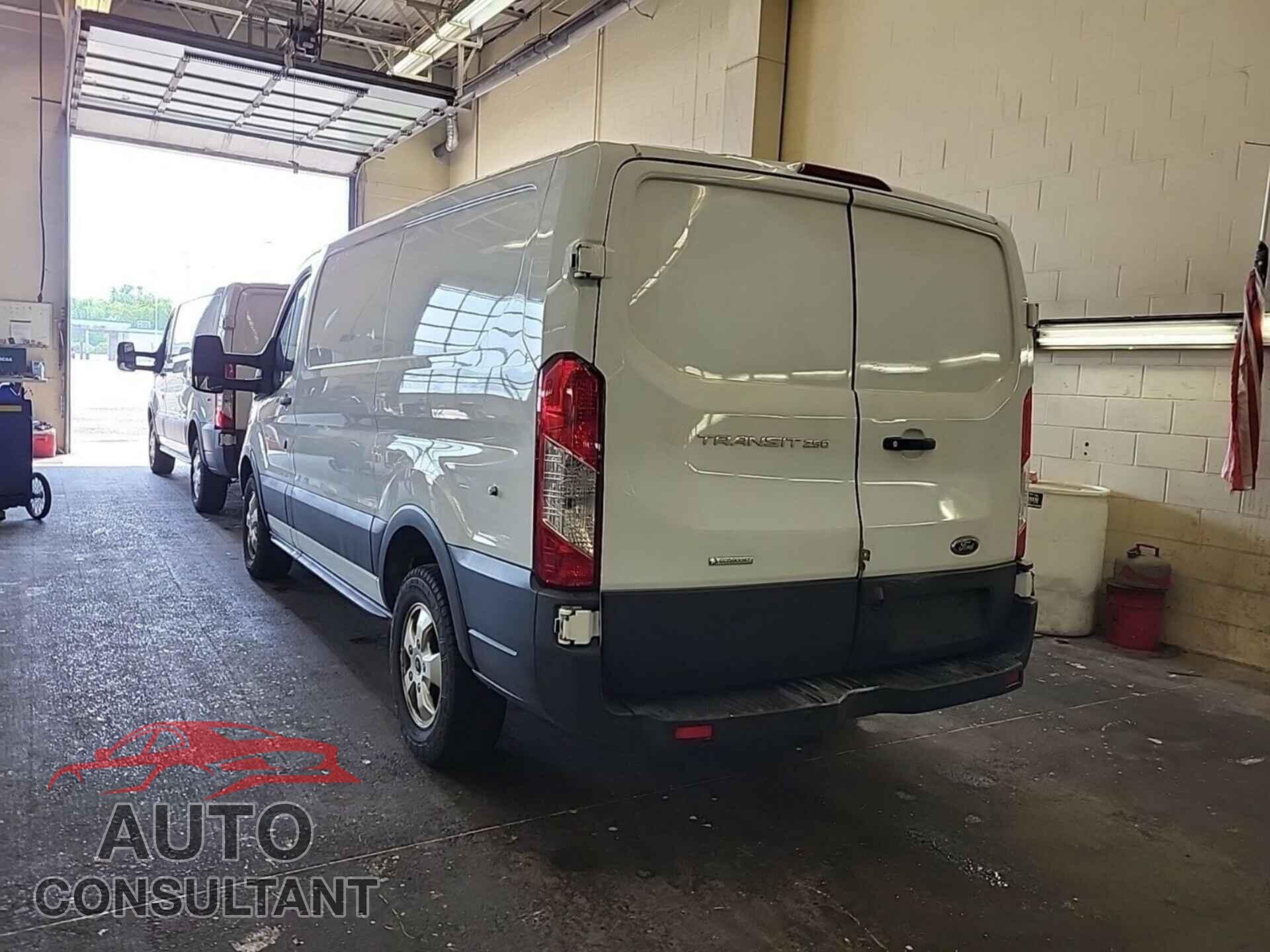 FORD TRANSIT 2018 - 1FTYR1YG3JKB52229