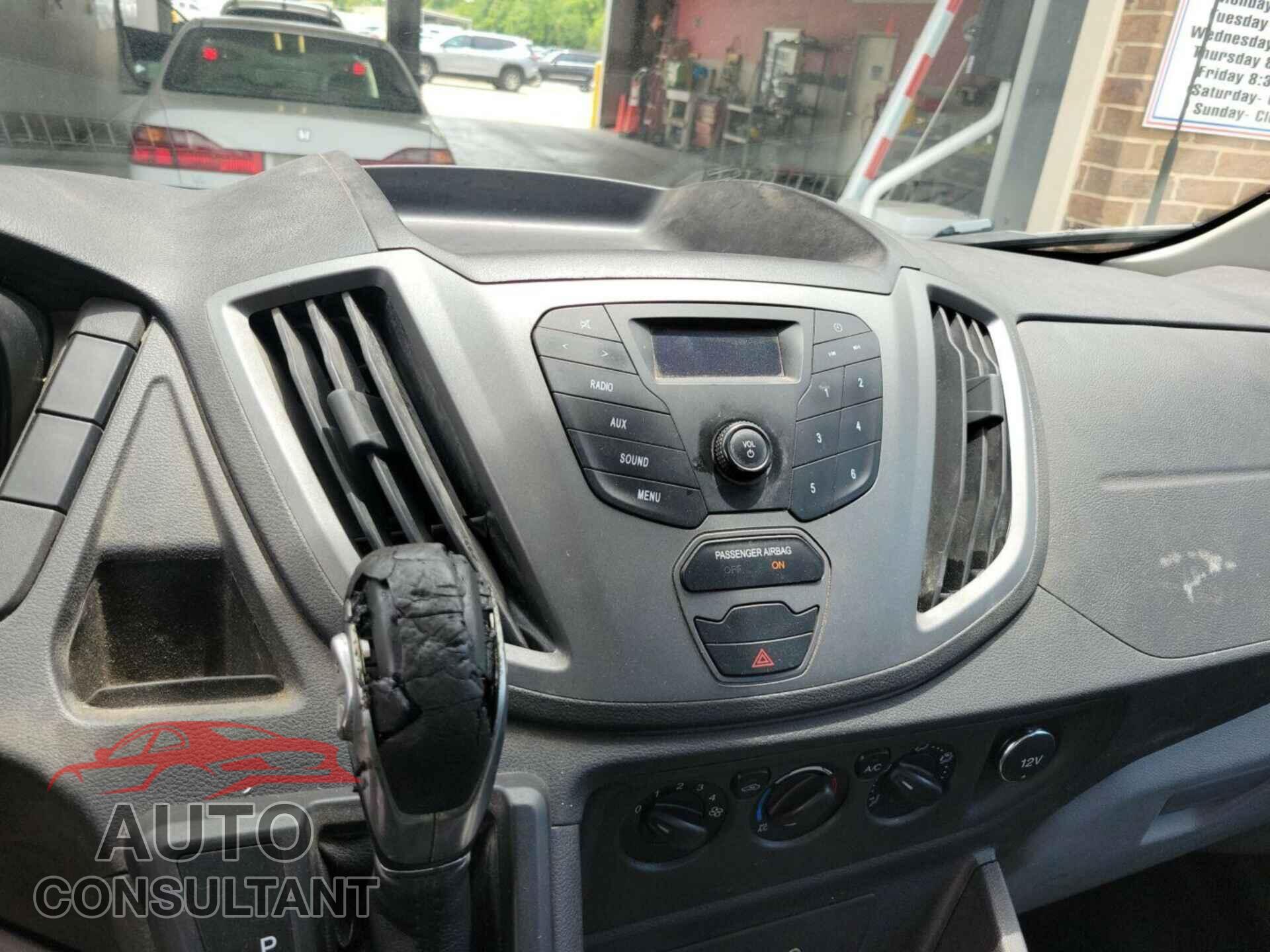 FORD TRANSIT 2015 - 1FTNR1CM2FKA48757